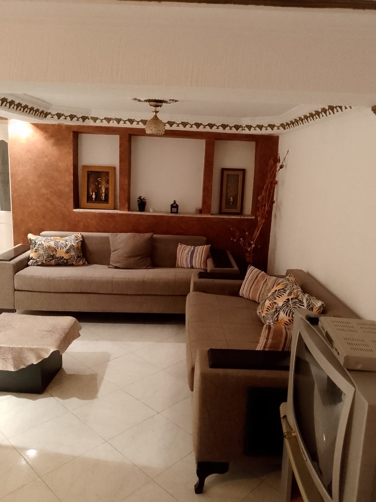 El Menzah&nbsp;Mutuelle Ville&nbsp;Location&nbsp;Maisons&nbsp;Un rez de jardin meubl� au nord hilton