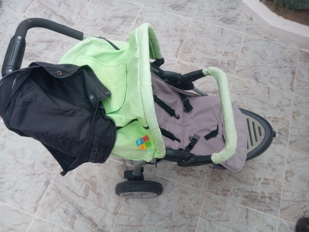 Le Bardo&nbsp;Le Bardo&nbsp;Autres&nbsp;Autre&nbsp;Poussette bebe au bardo