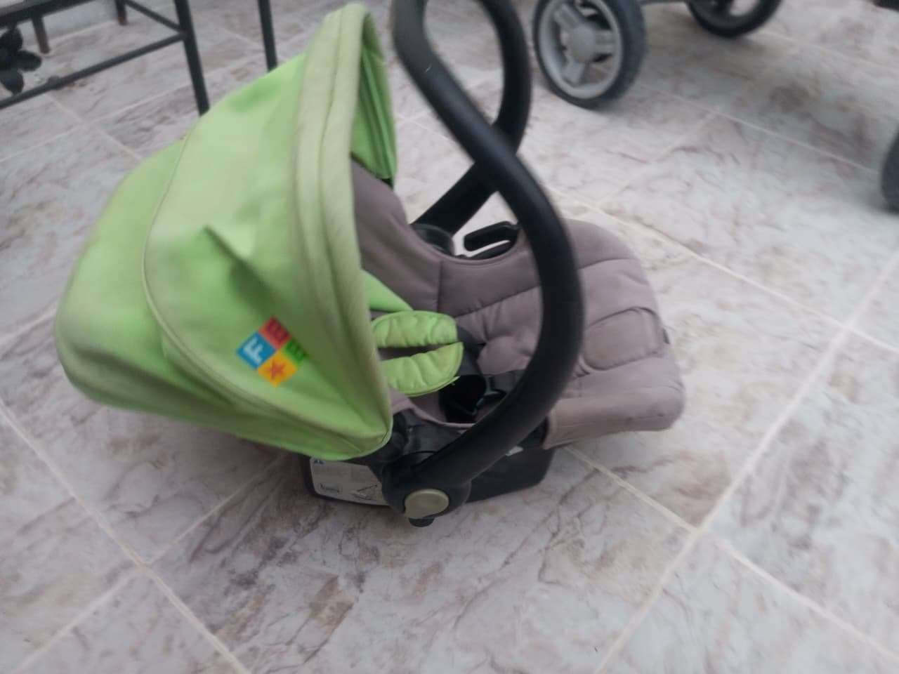 Le Bardo&nbsp;Le Bardo&nbsp;Autres&nbsp;Autre&nbsp;Poussette bebe au bardo