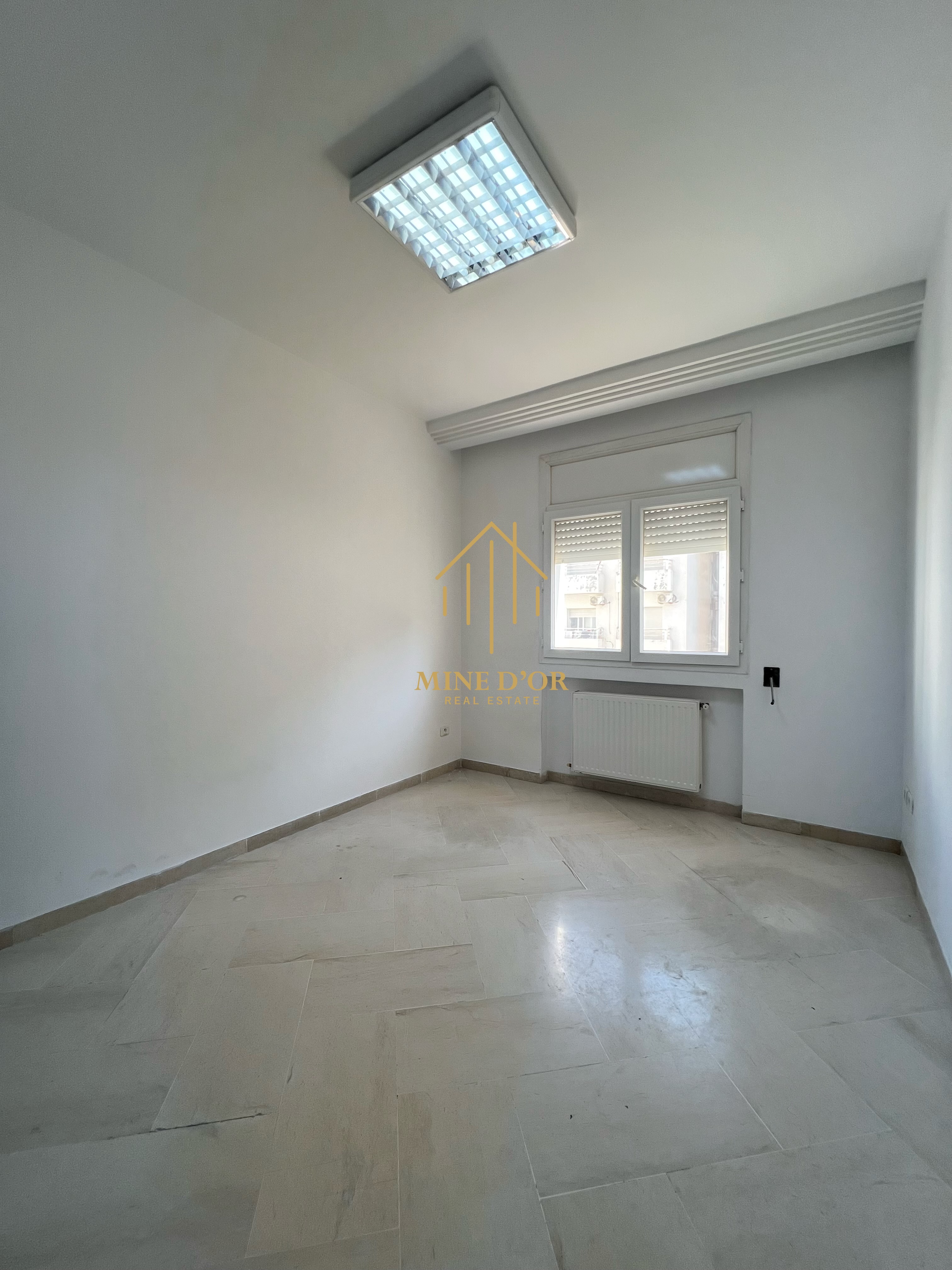 Cite El Khadra&nbsp;Zone urbaine nord&nbsp;Location&nbsp;Appart. 2 pi�ces&nbsp;Appartement s1au coeur centre urbain nord