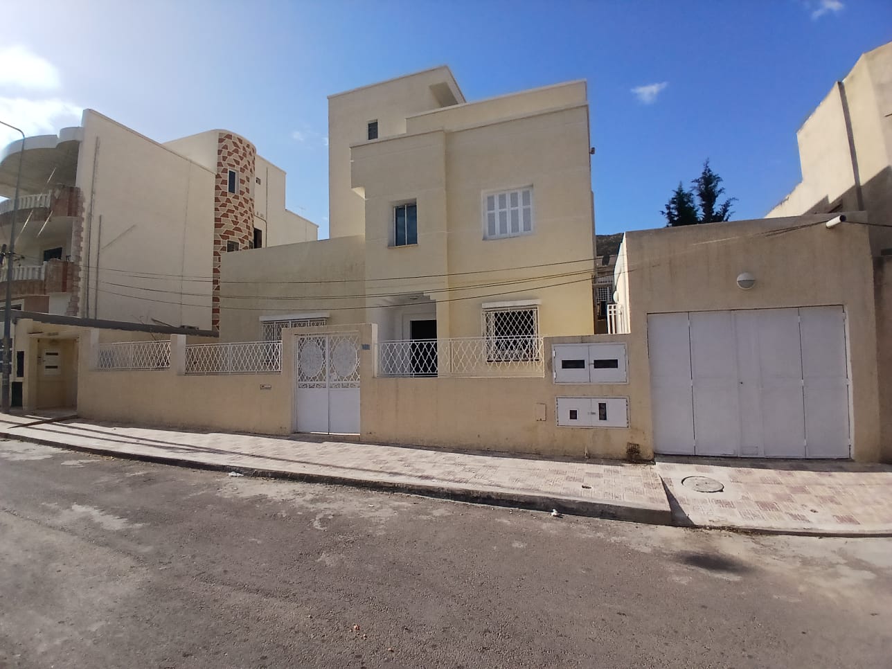 Hammam Chatt&nbsp;Hammam Chatt&nbsp;Vente&nbsp;Maisons&nbsp;Immeuble a fort potentiel hammam chatt
