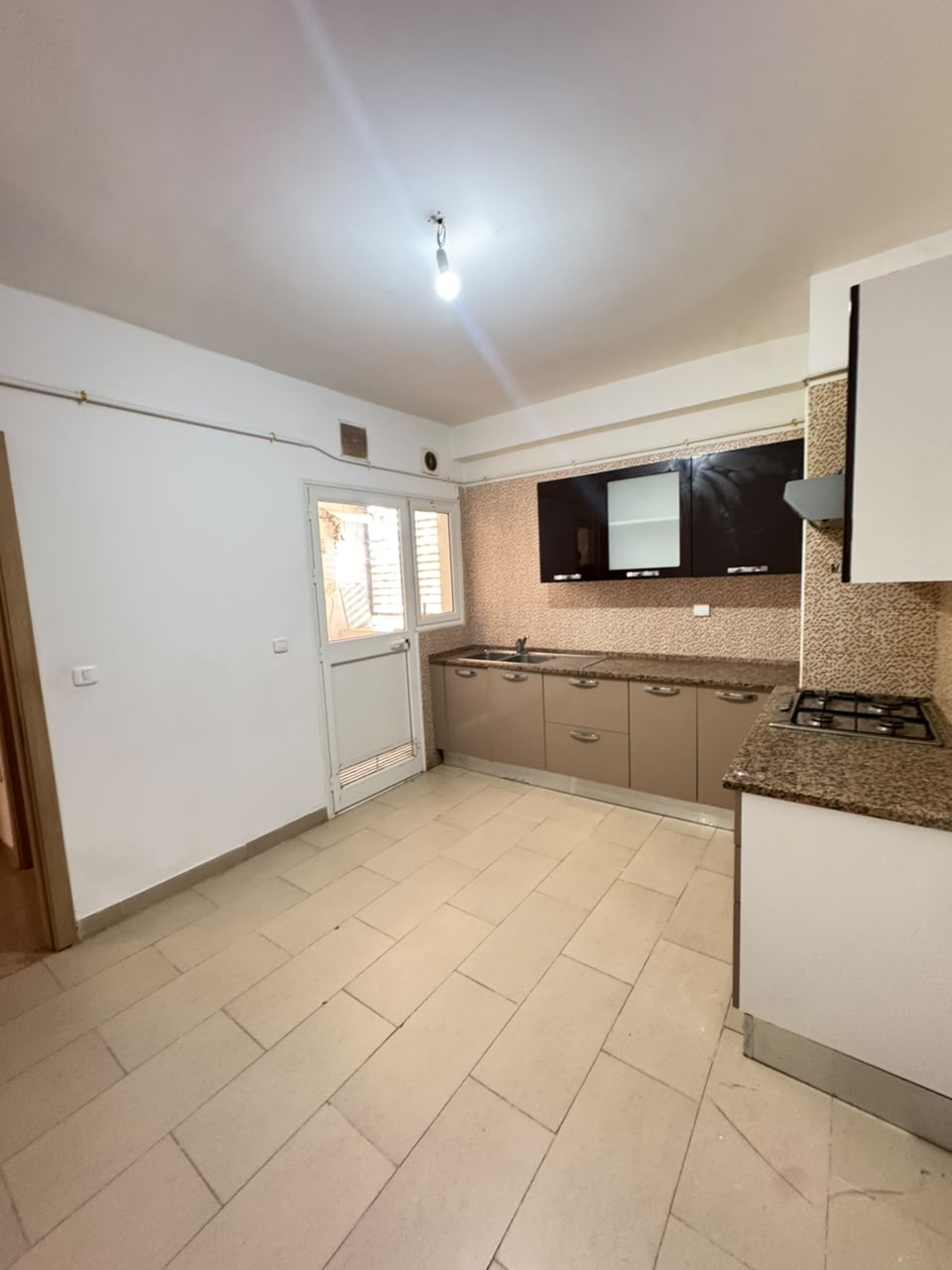 Carthage&nbsp;Carthage&nbsp;Location&nbsp;Appart. 4 pi�ces&nbsp;S3 rdc avec jardin  jardins de carthage