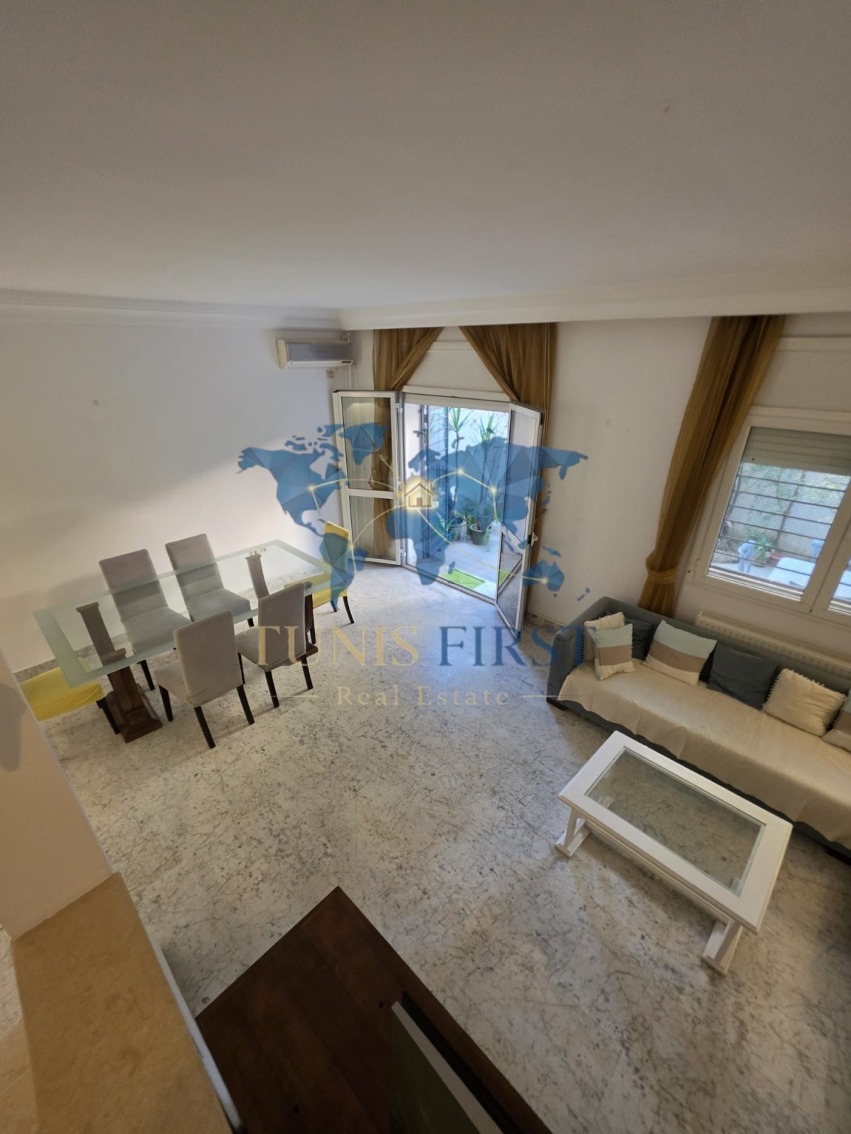 Location&nbsp;Duplex