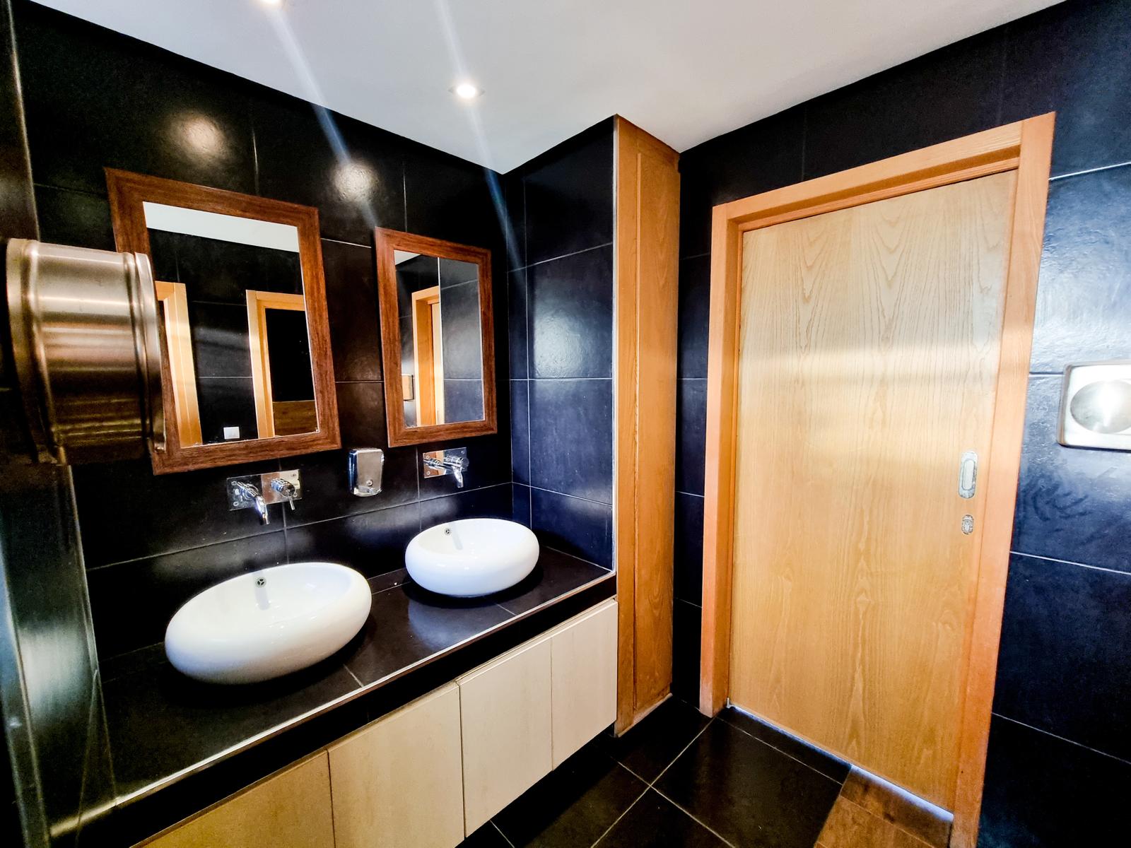 Nabeul&nbsp;Nabeul&nbsp;Bureaux & Commerces&nbsp;Fond de Commerce&nbsp;Local commercial en fonds et murs � nabeul