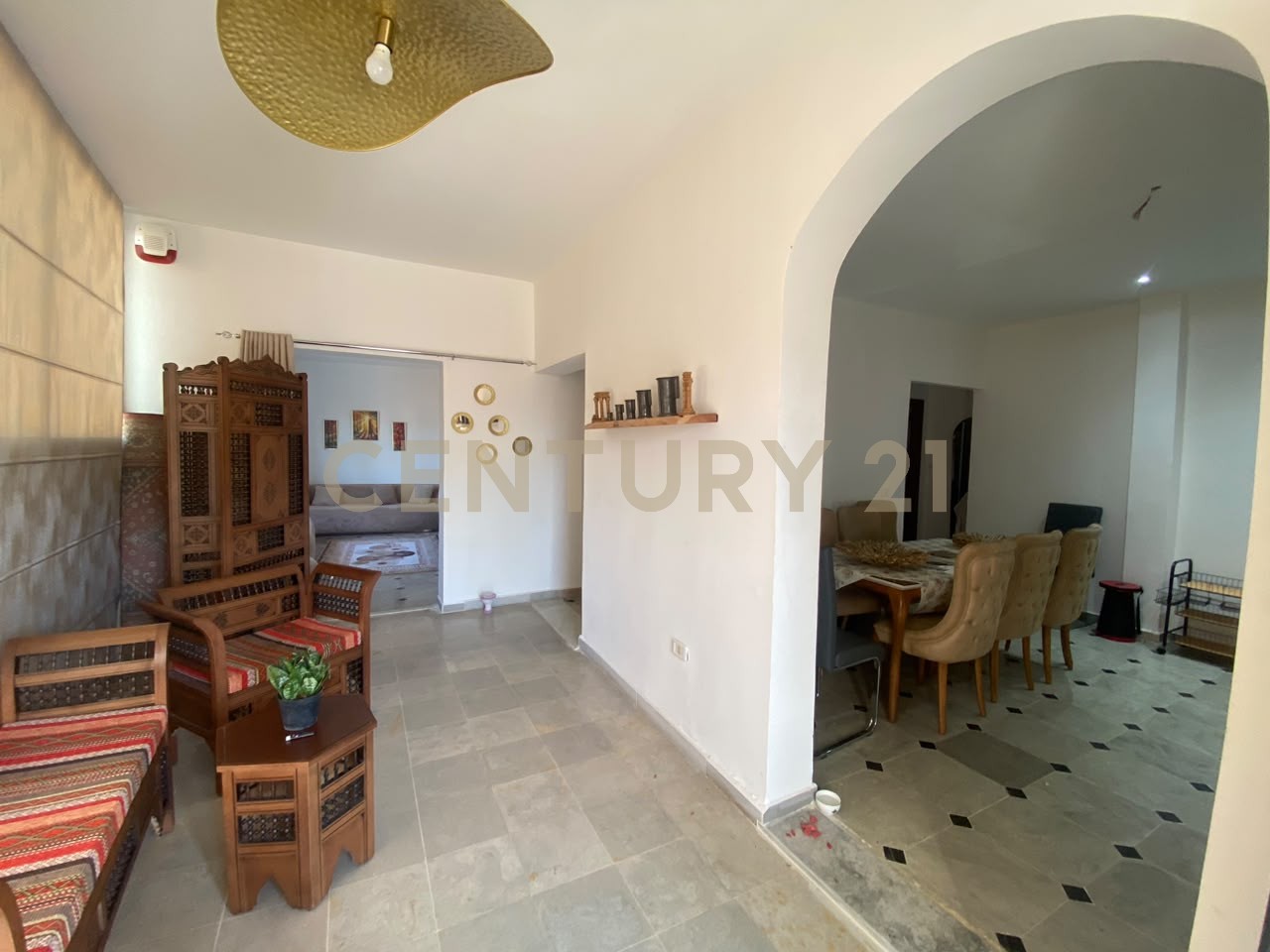 Raoued&nbsp;Cite El Ghazala 1&nbsp;Location&nbsp;Appart. 1 pi�ce&nbsp;Un �tage de villa s1 meubl� � cit� ghazela