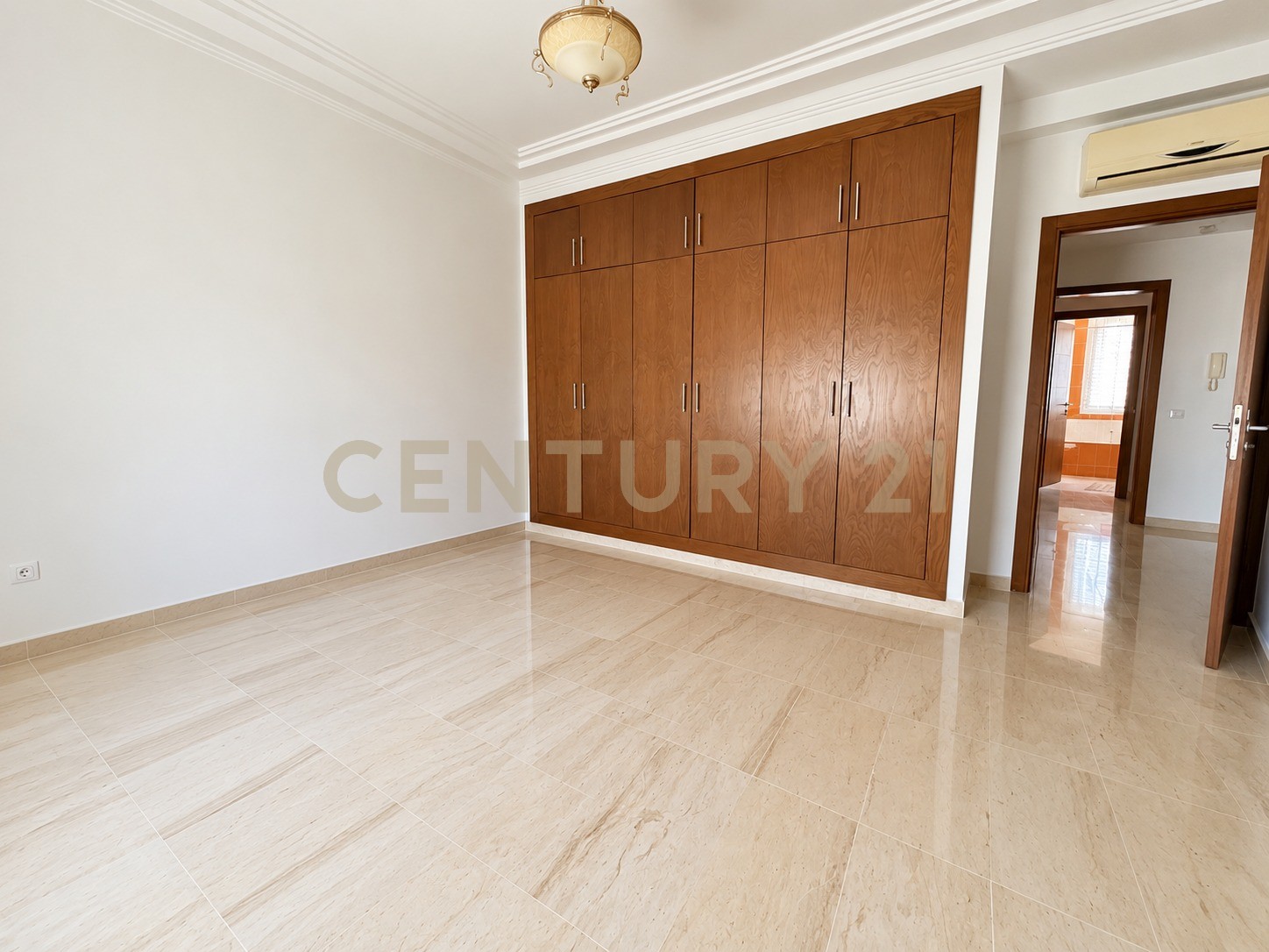 Ariana Ville&nbsp;Cite Ennasr 1&nbsp;Vente&nbsp;Autre&nbsp;Un triplex s4 ind�pendant � ennasr 1