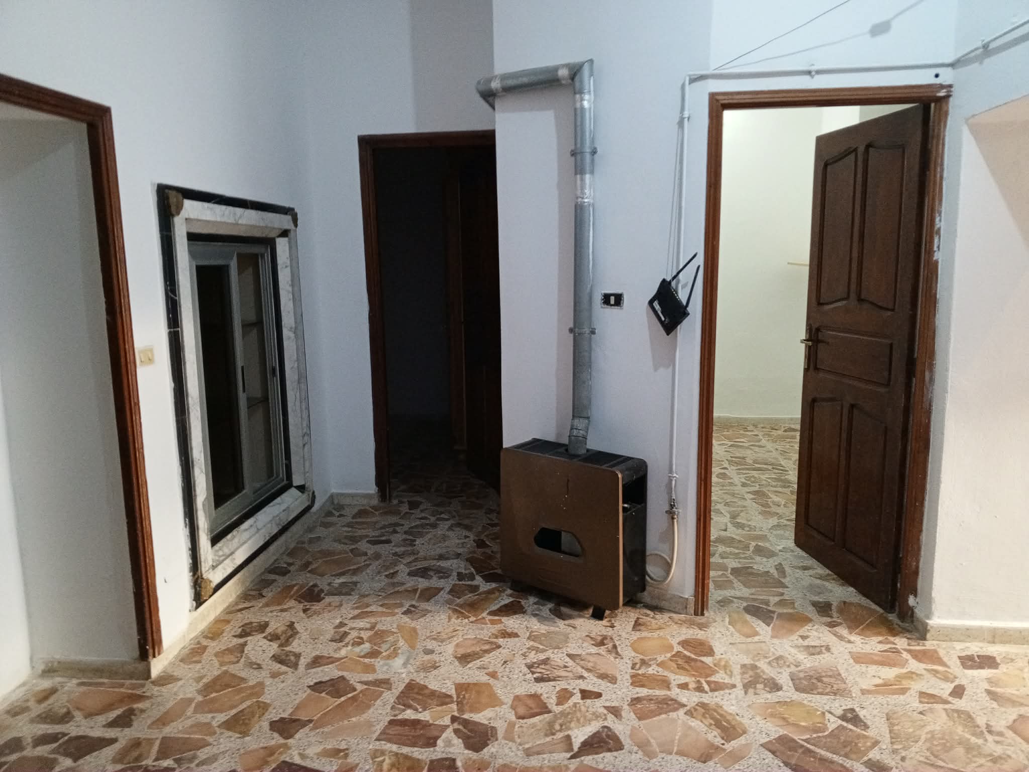 La Marsa&nbsp;Cite Borj El Kouki&nbsp;Location&nbsp;Appart. 3 pi�ces&nbsp;Rez de chauss�e