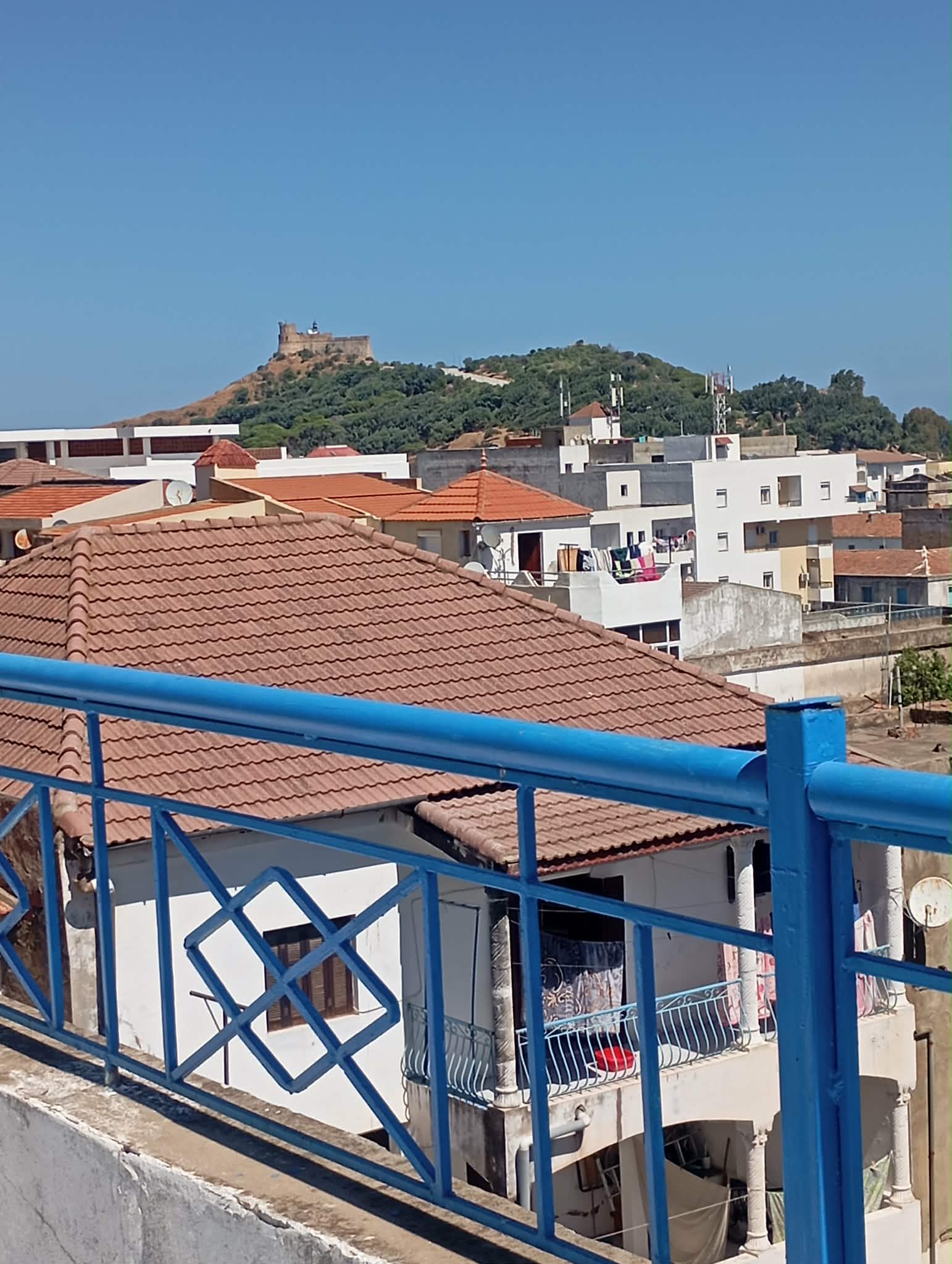 Tabarka&nbsp;Tabarka&nbsp;Location&nbsp;Appart. 2 pi�ces&nbsp;S plus1 meubl� et climatis� � tabarka