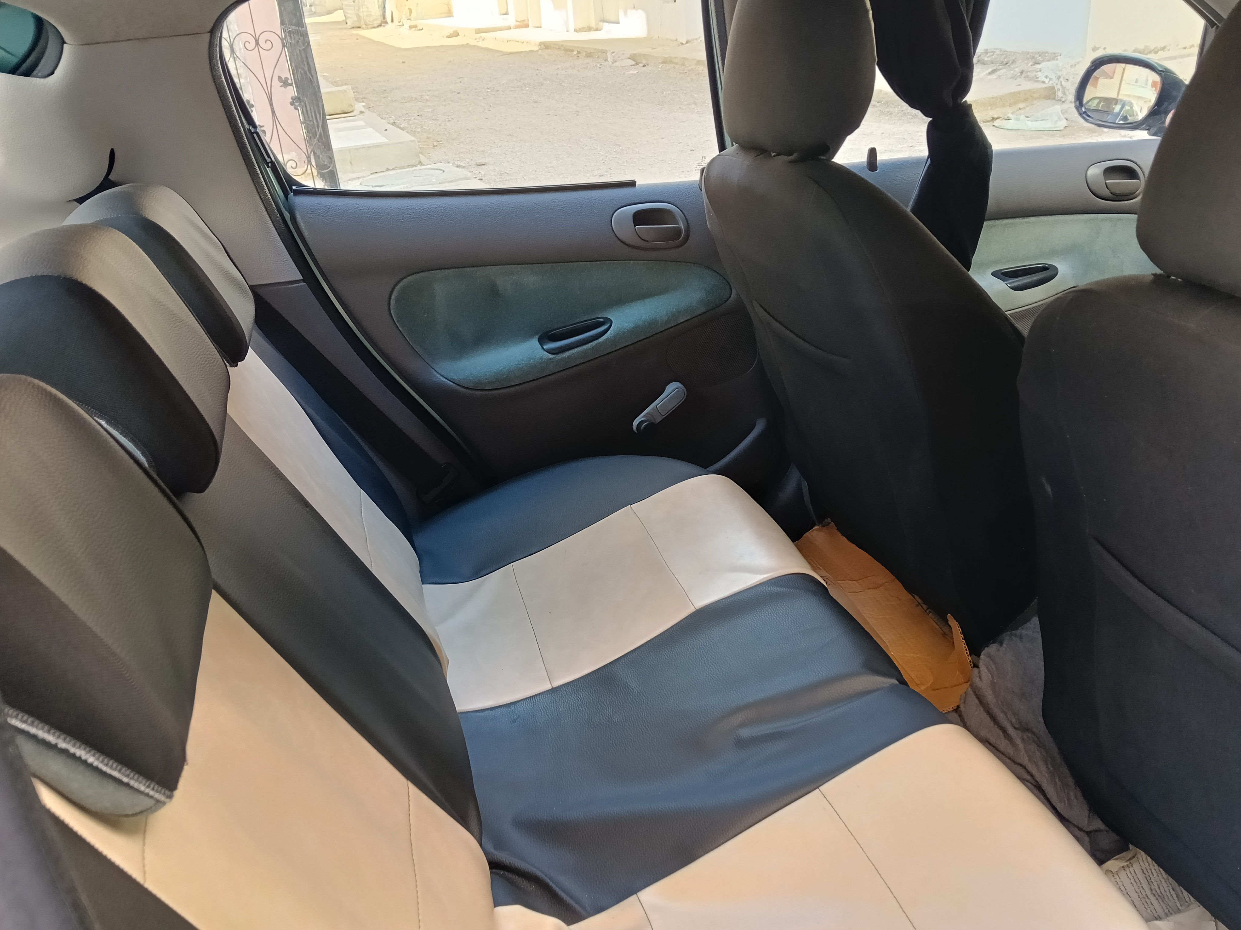 Monastir&nbsp;Cite Essalem&nbsp;Peugeot&nbsp;206&nbsp;Peugeot 206