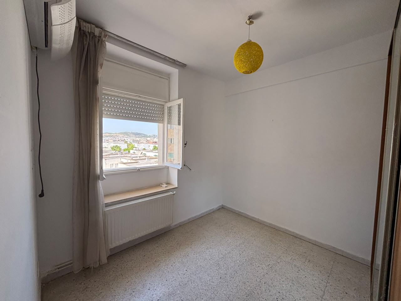 La Soukra&nbsp;Borj Louzir&nbsp;Location&nbsp;Appart. 3 pi�ces&nbsp;Appartement s3 a behi ladghem