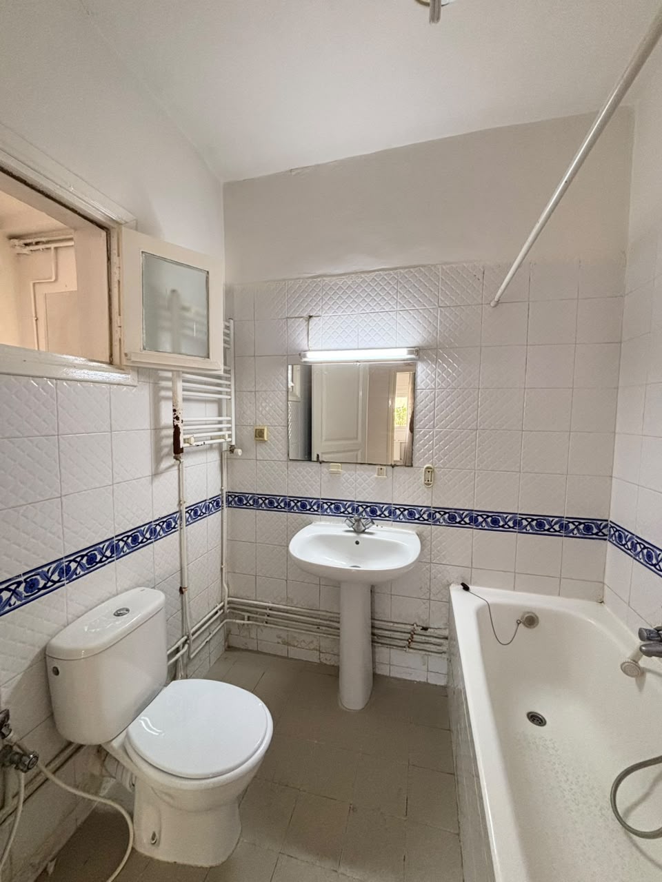 La Soukra&nbsp;Borj Louzir&nbsp;Location&nbsp;Appart. 3 pi�ces&nbsp;Appartement s3 a behi ladghem