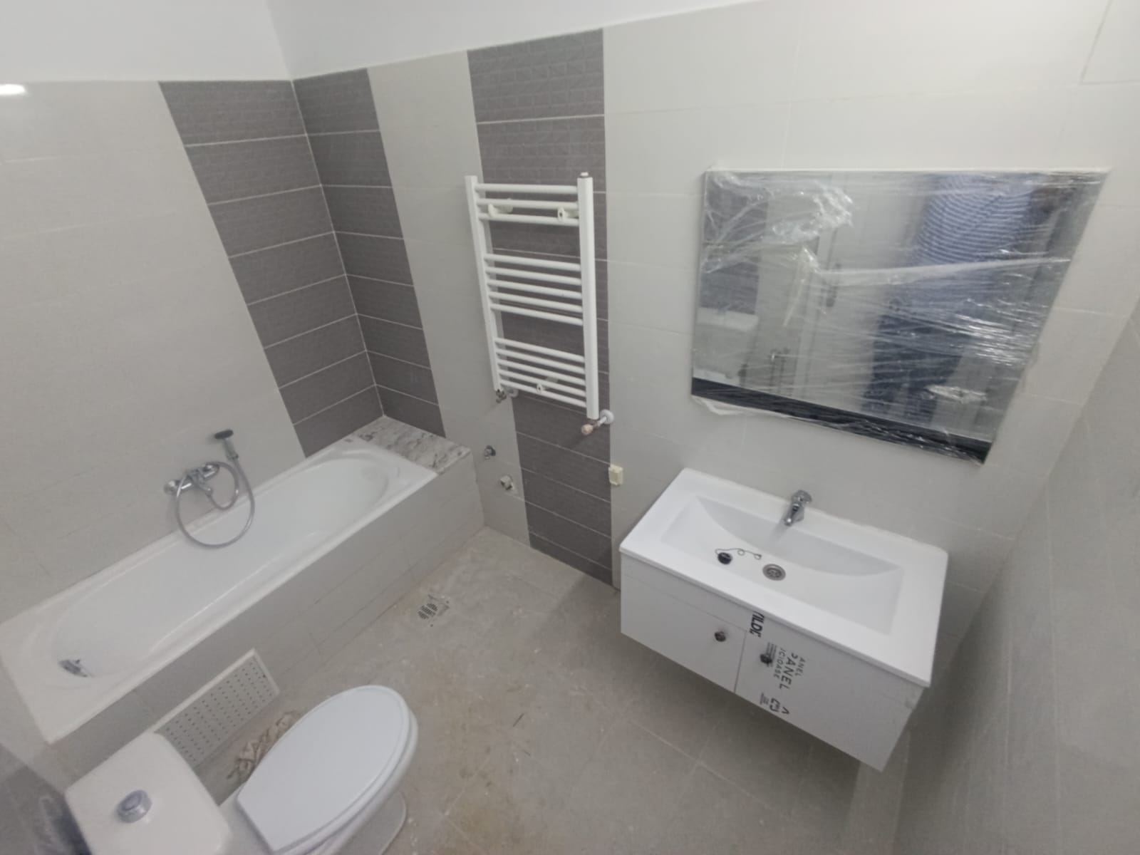 Cite El Khadra&nbsp;Cite El Khadra&nbsp;Location&nbsp;Maisons&nbsp;Rez de chauss�e s3 a la cit� el khadhra wb4564