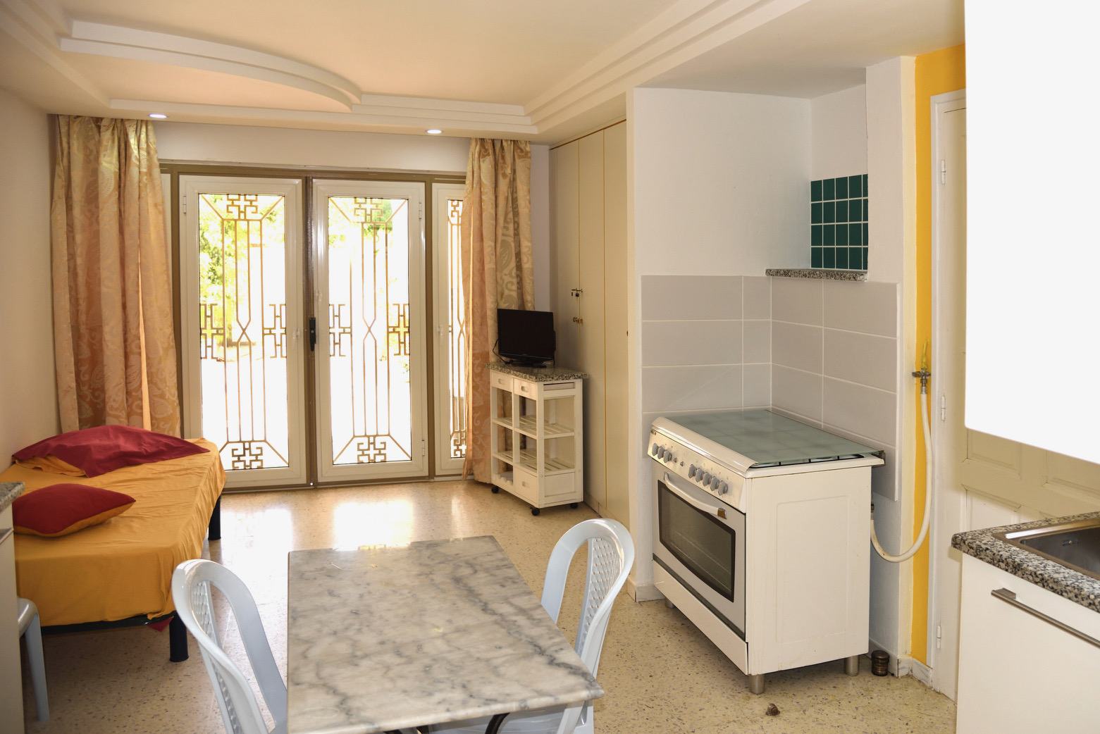 Ezzahra&nbsp;Ezzahra&nbsp;Location&nbsp;Appart. 1 pi�ce&nbsp;Studio meubl�