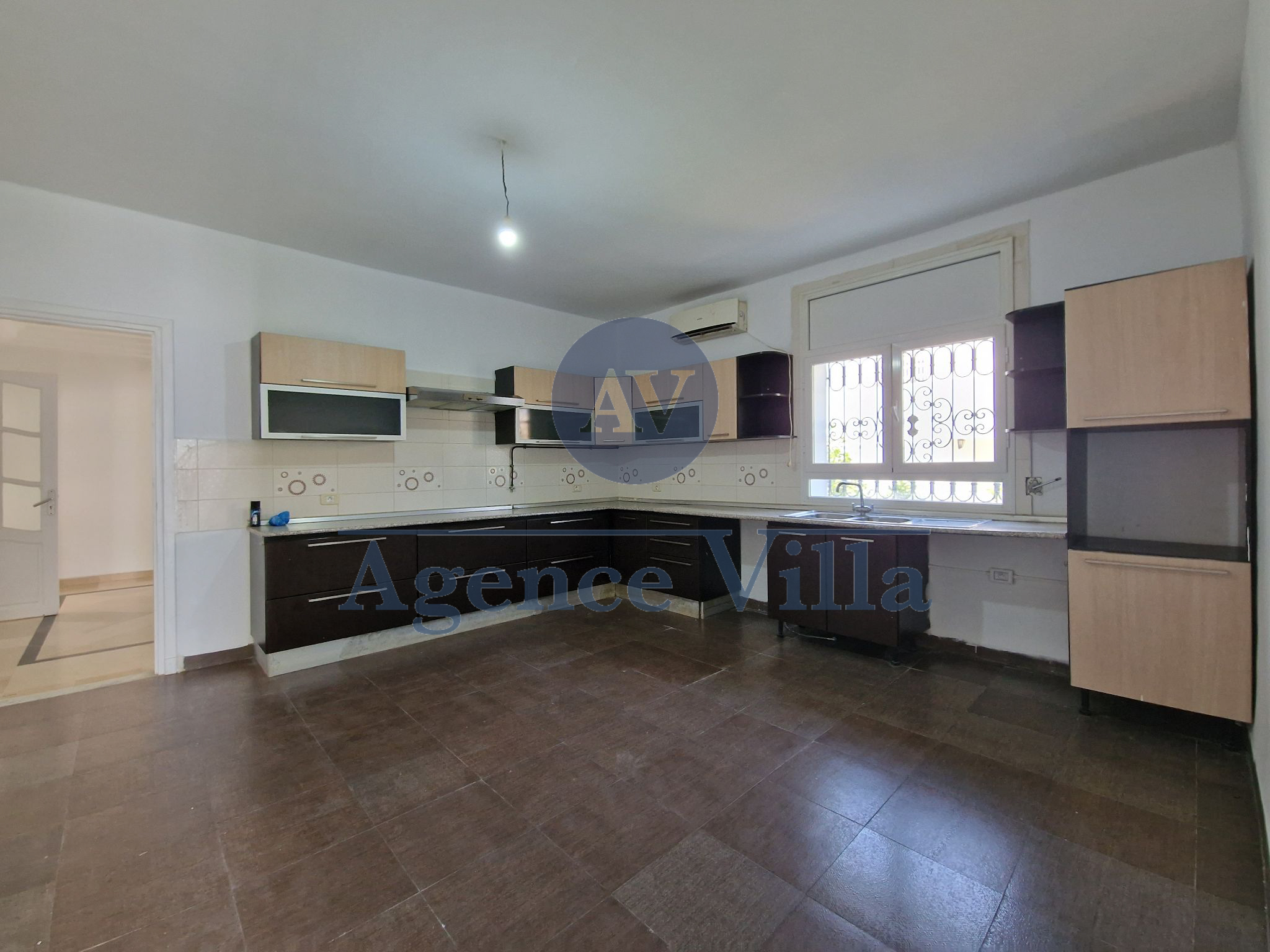 La Marsa&nbsp;Berge Du Lac&nbsp;Location&nbsp;Maisons&nbsp;Une villa avec jardin et terrasse au lac 2