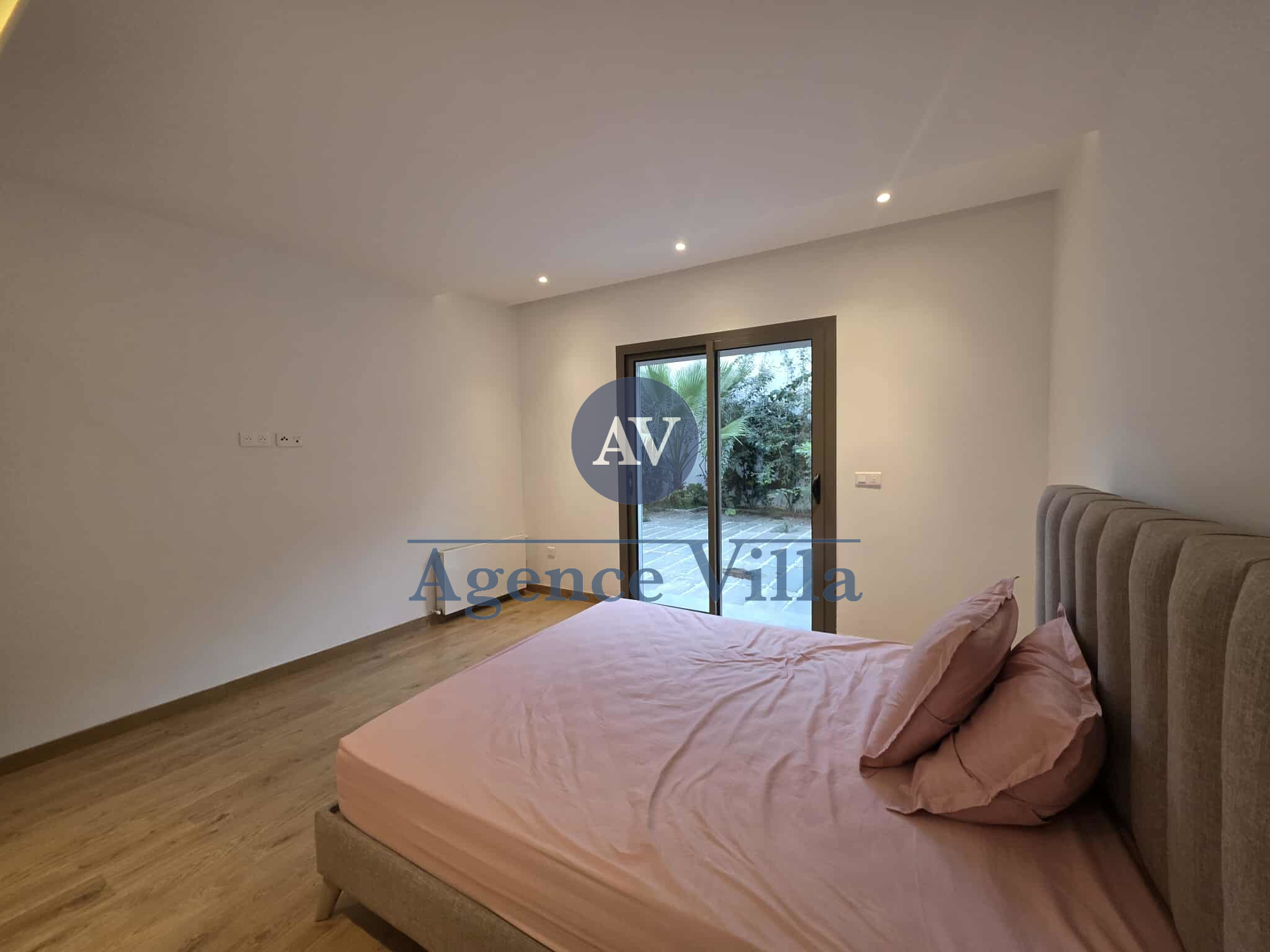 La Marsa&nbsp;Gammart&nbsp;Location&nbsp;Appart. 4 pi�ces&nbsp;Appartement meubl� avec piscine � gammarth