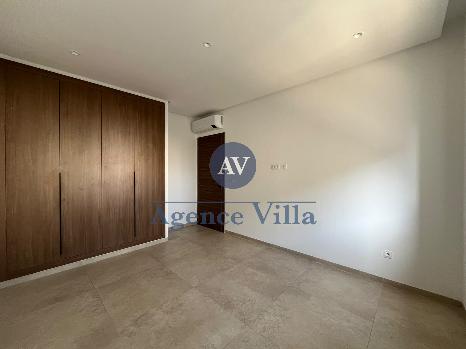 Ain Zaghouan&nbsp;Ain Zaghouan&nbsp;Location&nbsp;Appart. 3 pi�ces&nbsp;Appartement s2 avec balcon � ain zaghouan nord