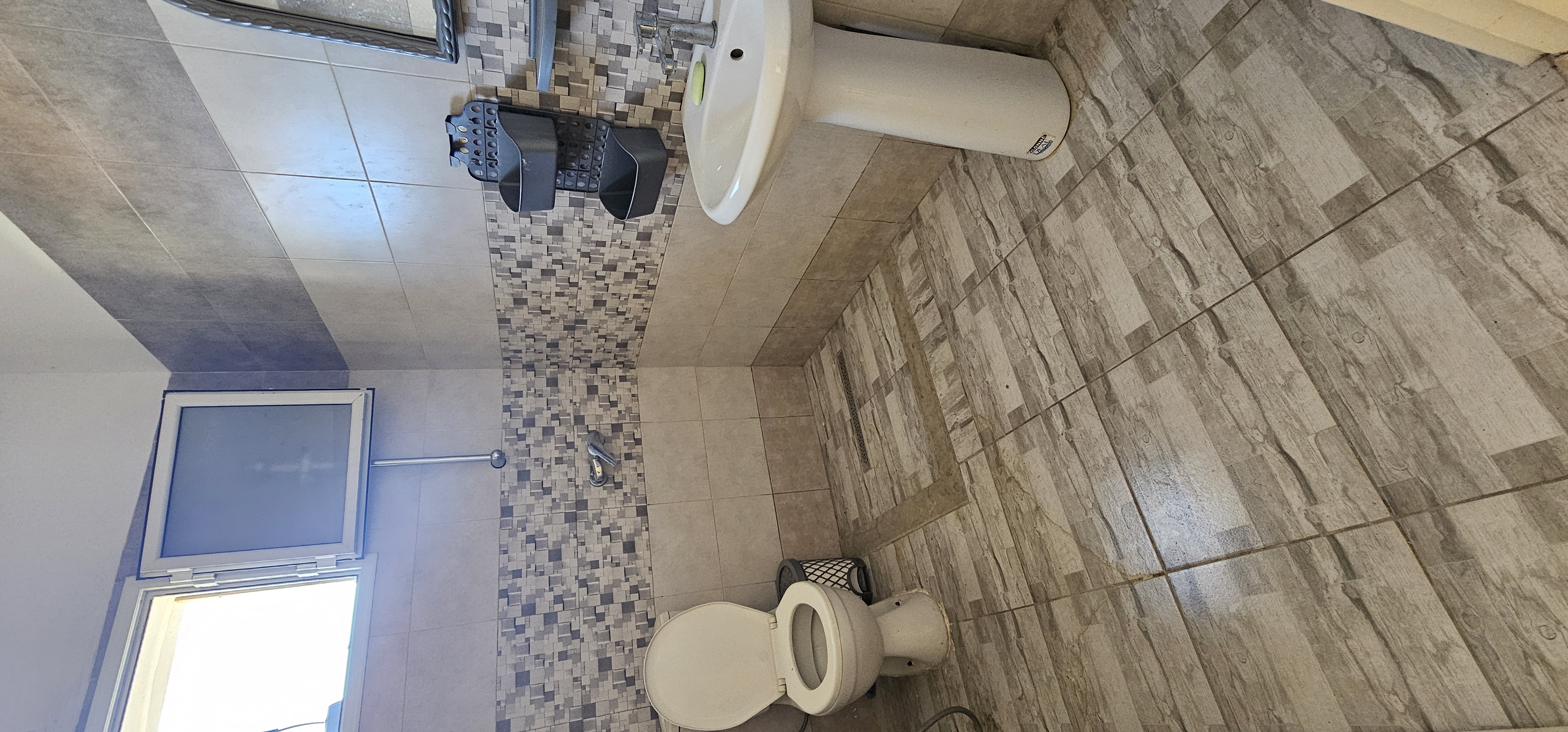 Raoued&nbsp;Cite Ennour Jaafar&nbsp;Location&nbsp;Appart. 4 pi�ces&nbsp;Bel appartement � ne pas rater