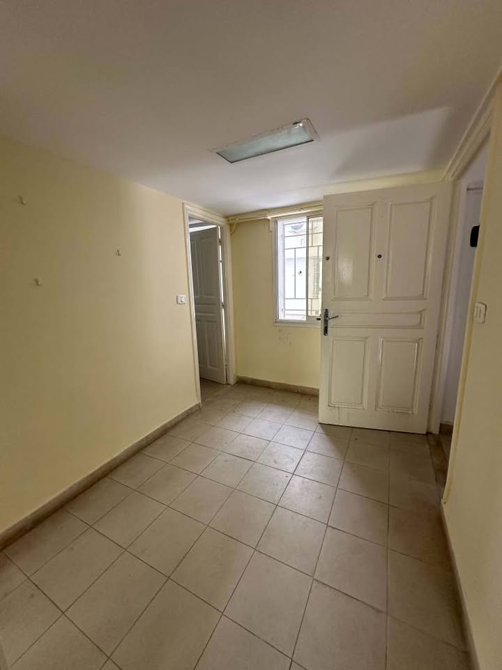 Bab Souika&nbsp;Bab El Khadra&nbsp;Location&nbsp;Autre&nbsp;Spacieux bureau alain savary