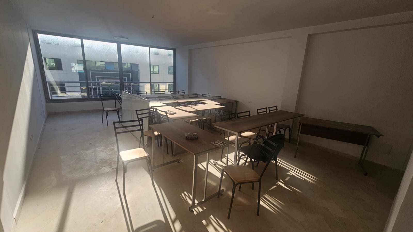 Bab Bhar&nbsp;Montplaisir&nbsp;Bureaux & Commerces&nbsp;Bureau&nbsp;Immeuble en 530m2  � montplaisir