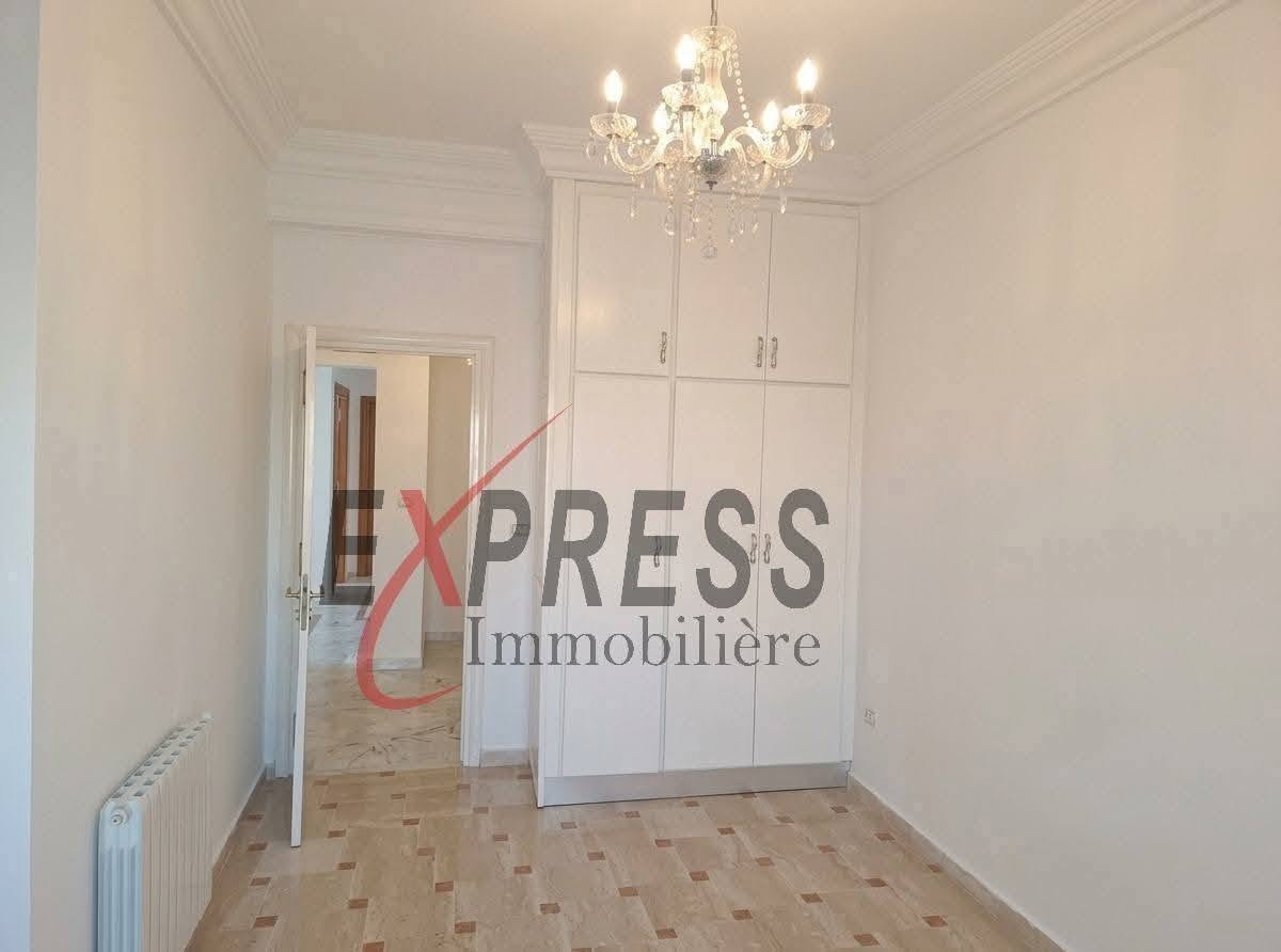 Mnihla&nbsp;Jardins d'el Menzah&nbsp;Location&nbsp;Maisons&nbsp;Un �tage d'une villa ind�pendant