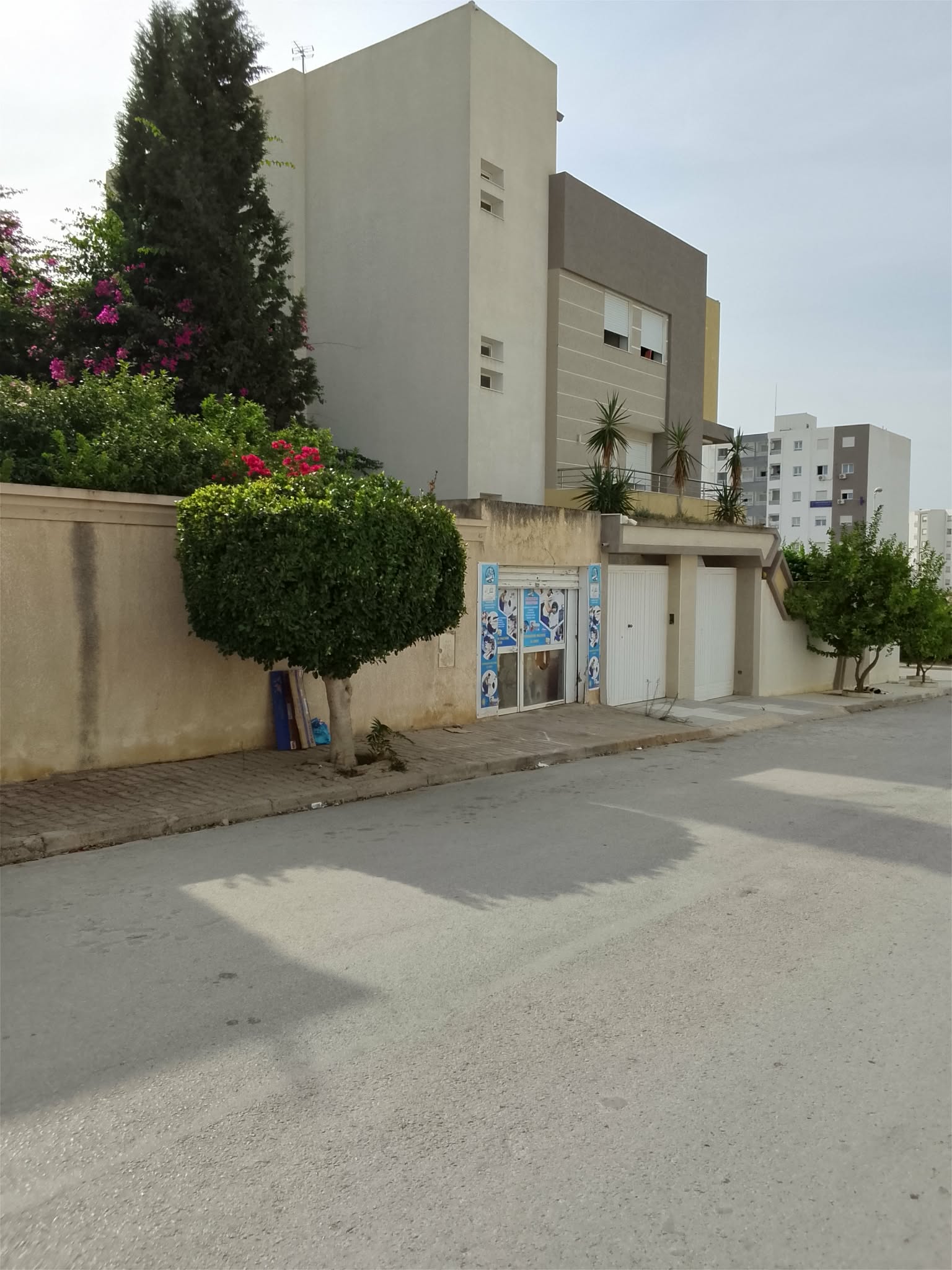 El Mourouj&nbsp;El Mourouj&nbsp;Bureaux & Commerces&nbsp;Atelier,Garage&nbsp;Opportunit�