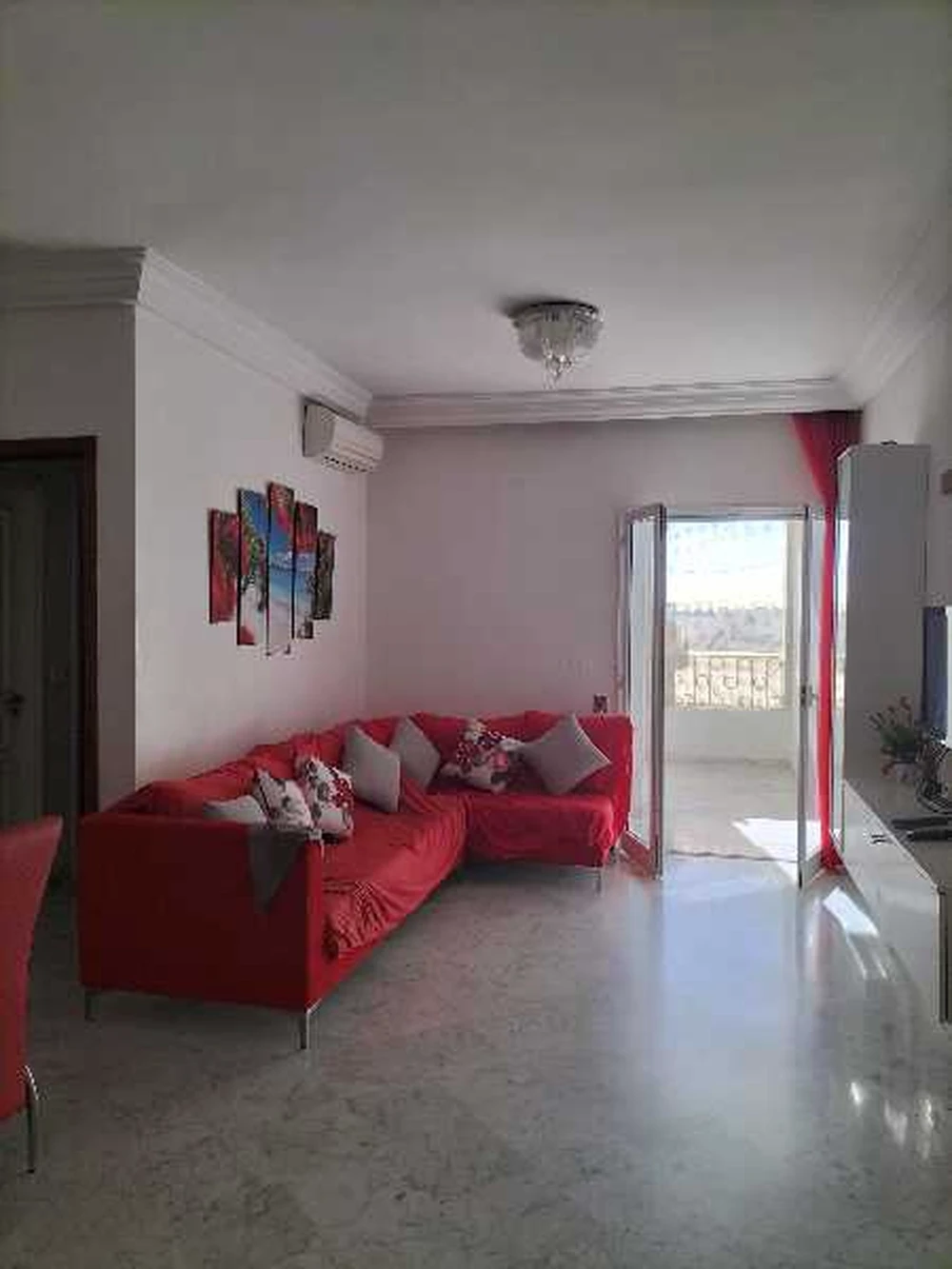 Carthage&nbsp;Cite Mohamed Ali&nbsp;Location&nbsp;Appart. 2 pi�ces&nbsp;S2 vide et place parking