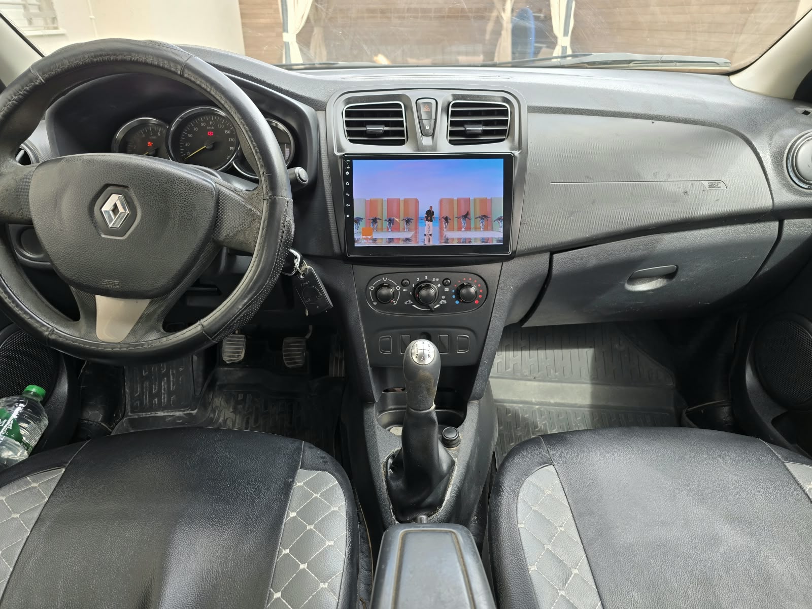 Sakiet Ezzit&nbsp;Sakiet Ezzit&nbsp;Renault&nbsp;Symbol&nbsp;Renault symbol 2