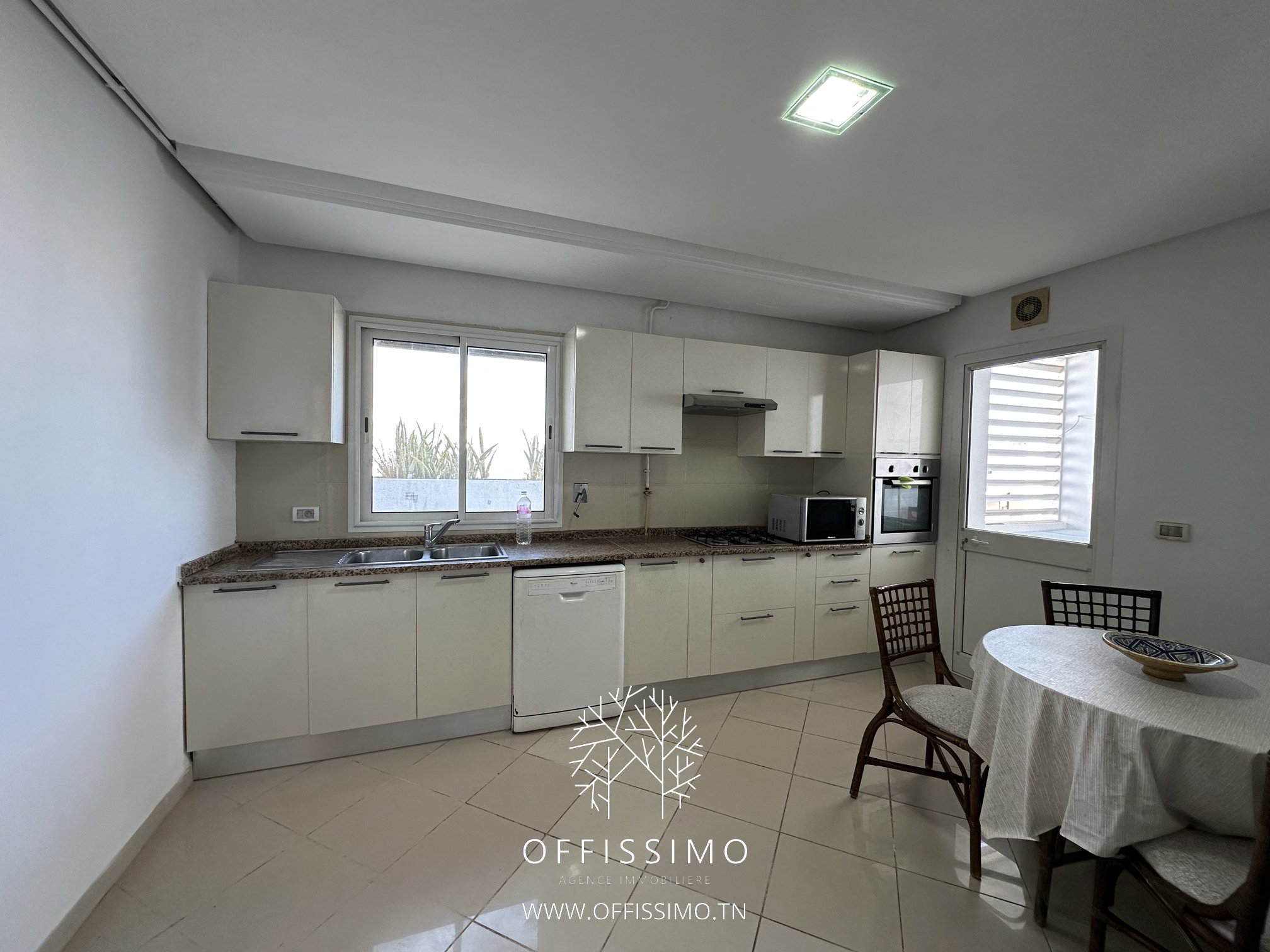 La Marsa&nbsp;Berge Du Lac&nbsp;Location&nbsp;Appart. 3 pi�ces&nbsp;S3 disponible lac 2 vue d�gag�e