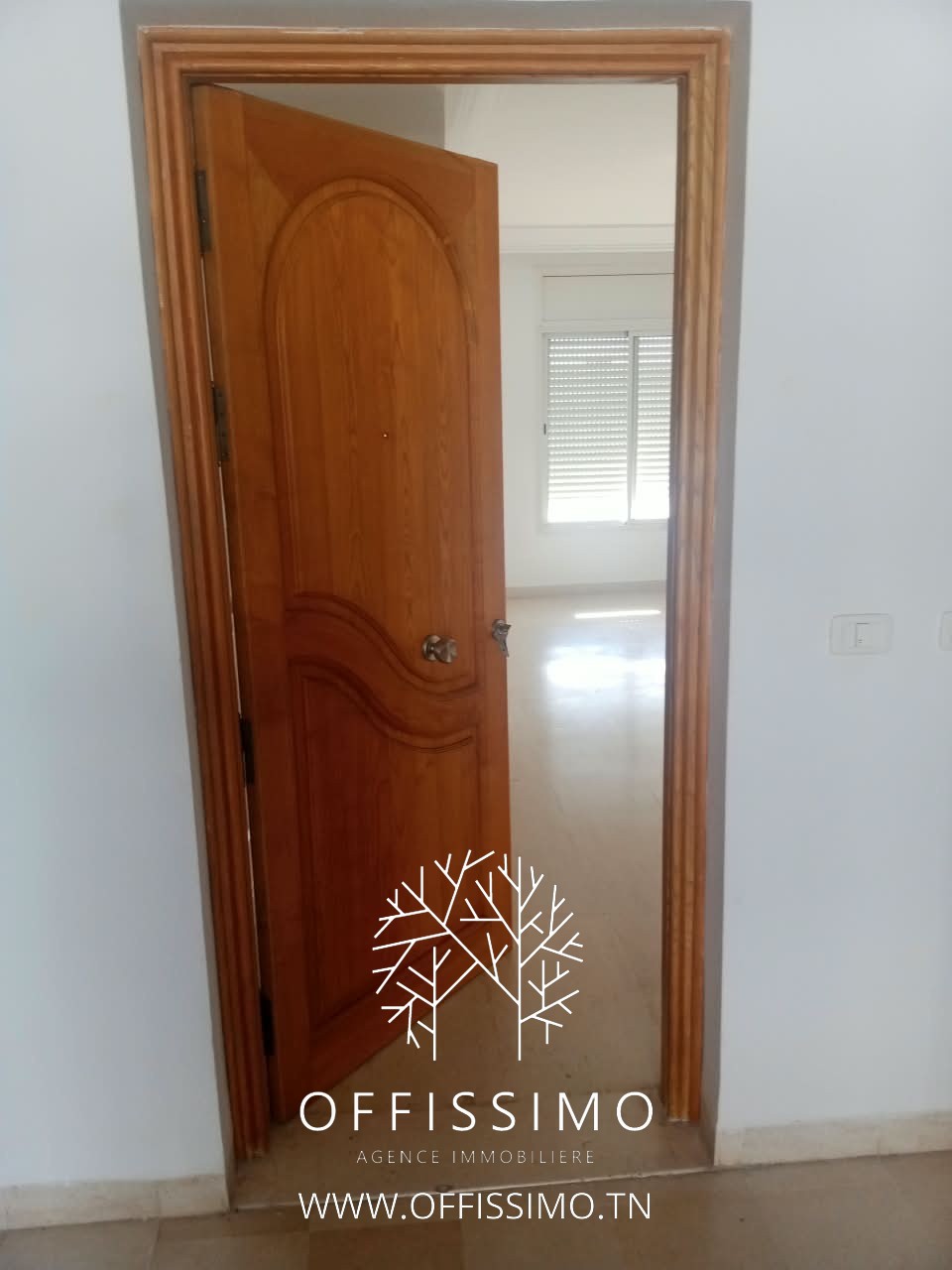 La Marsa&nbsp;Berge Du Lac&nbsp;Bureaux & Commerces&nbsp;Bureau&nbsp;Bureau disponible au lac 2 a2 pi�ces