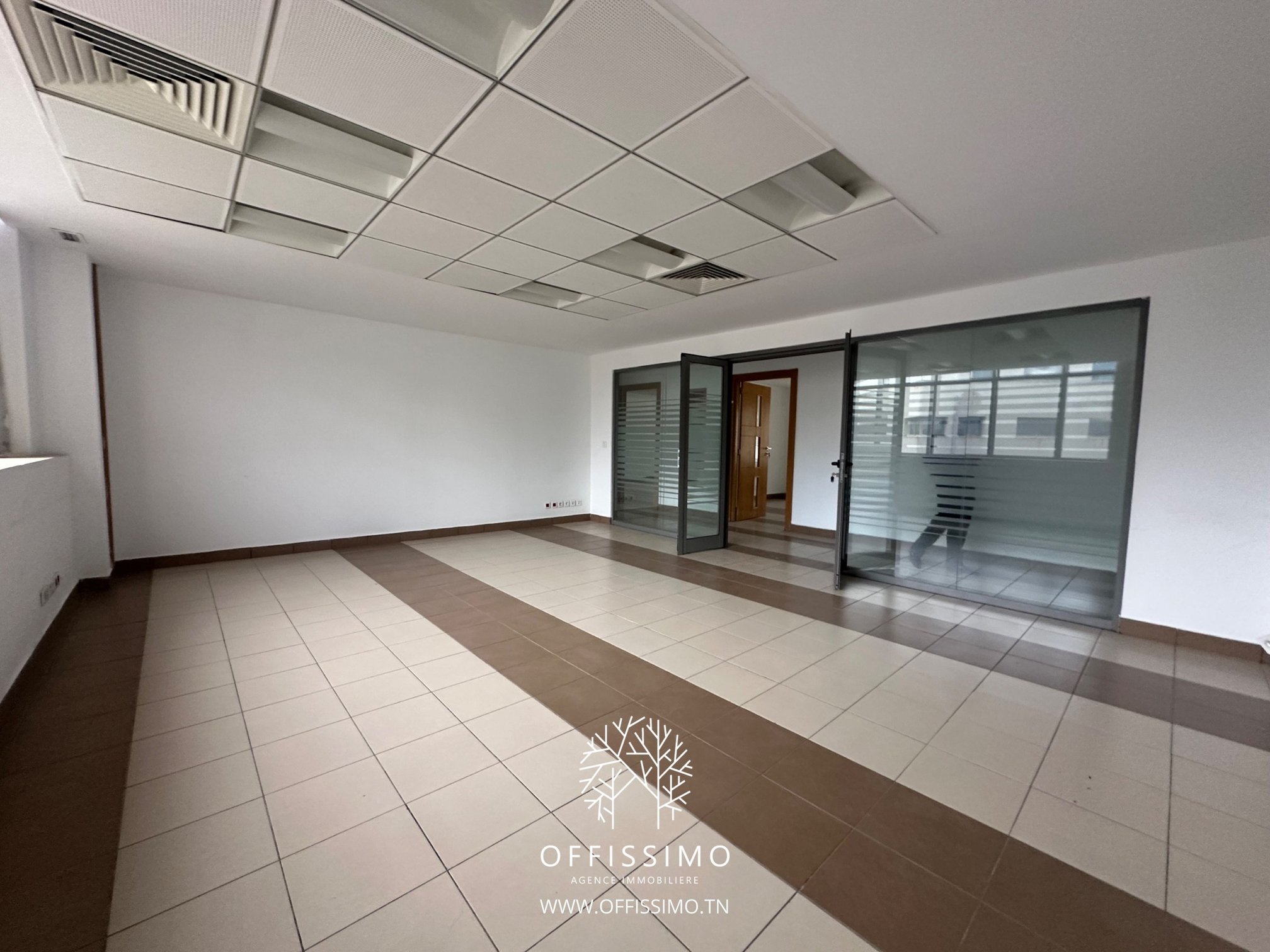 La Marsa&nbsp;Berge Du Lac&nbsp;Bureaux & Commerces&nbsp;Bureau&nbsp;Bureau disponible grand espace professionnel