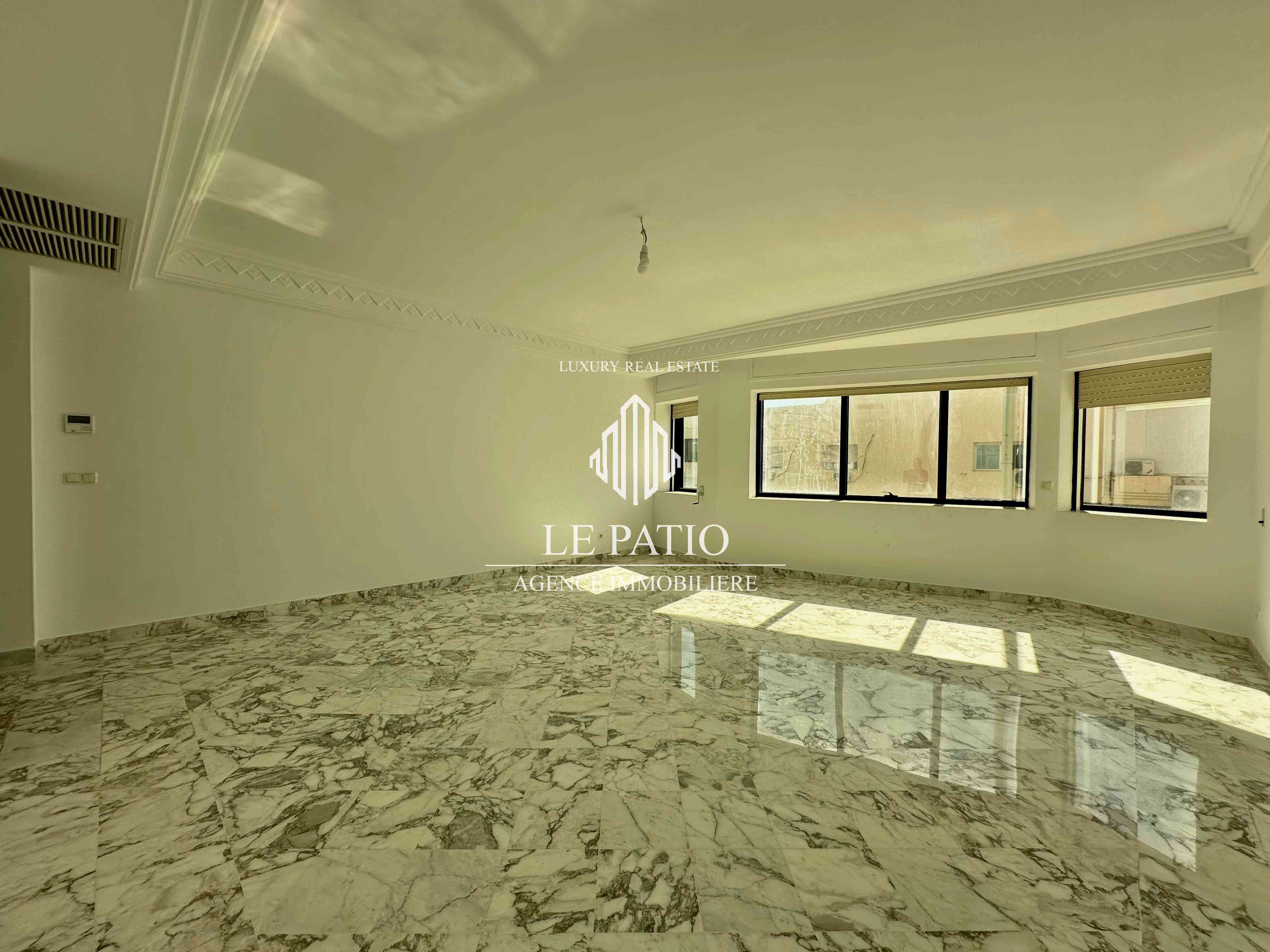 La Marsa&nbsp;Berge Du Lac&nbsp;Location&nbsp;Appart. 4 pi�ces&nbsp;Appartement s3 avec chambre de service au lac 1