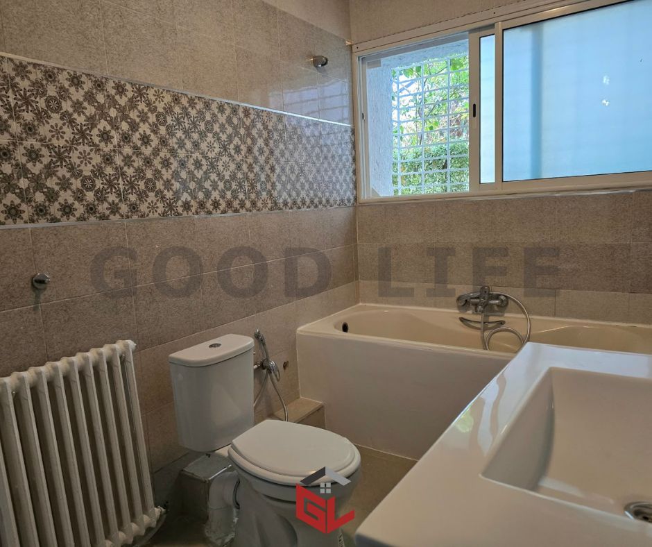 La Marsa&nbsp;Gammart&nbsp;Location&nbsp;Appart. 4 pi�ces&nbsp;Rdc de villa en s3 avec jardin � gammarth