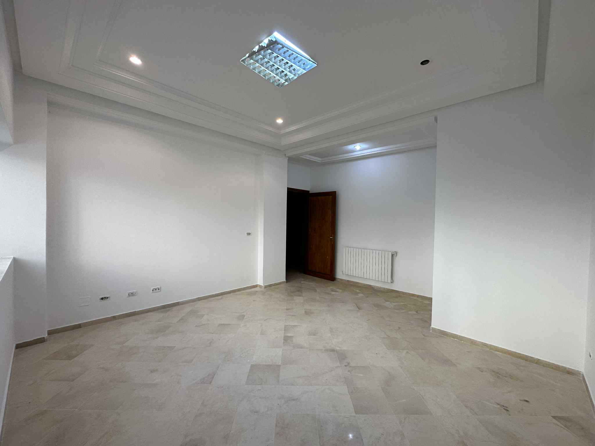 Ariana Ville&nbsp;Cite Ennasr 2&nbsp;Bureaux & Commerces&nbsp;Bureau&nbsp;Bureau a1 � ennasr 2 hedi nouira