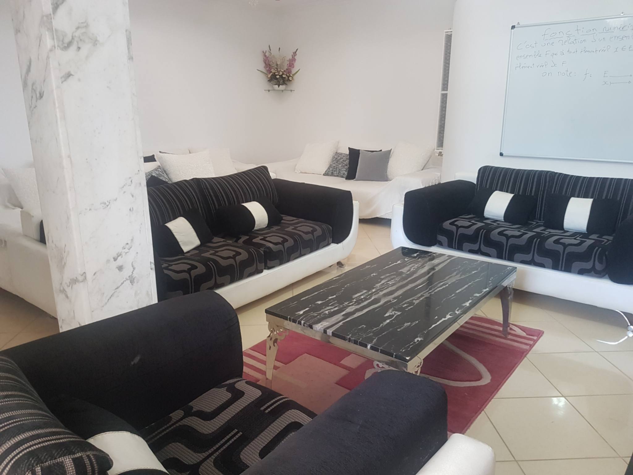 El Omrane&nbsp;Bir Atig&nbsp;Salon - Salle � manger &nbsp;Salons&nbsp;Salon occasion