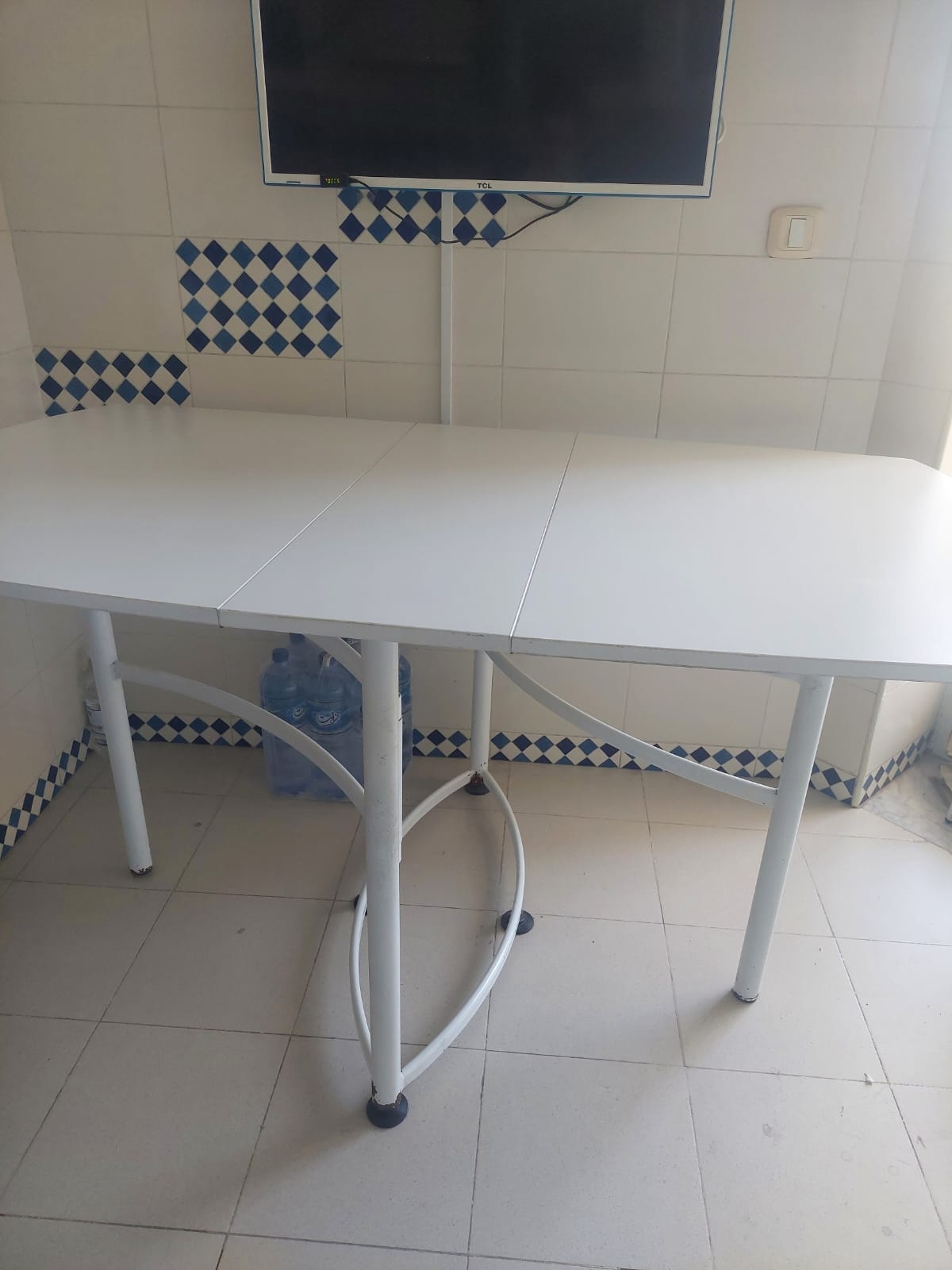 Bou Mhel El Bassatine&nbsp;Bou Mhel&nbsp;Meubles de cuisine et salle de bain&nbsp;Tables - Coins Repas&nbsp;Av table de cuisine