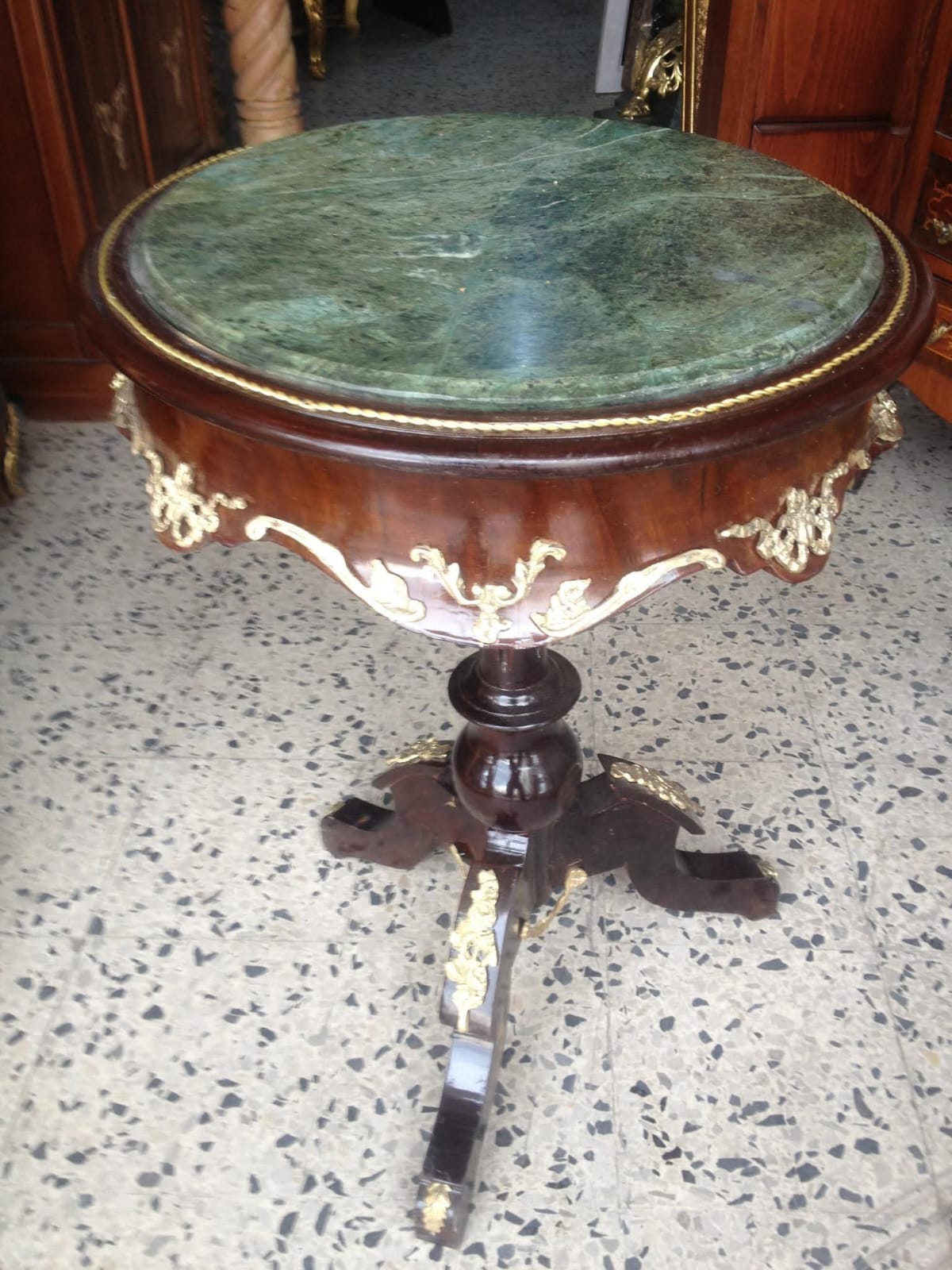 Salon - Salle � manger &nbsp;Tables