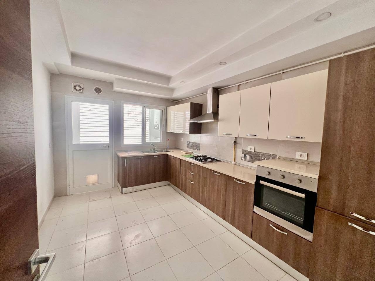Ariana Ville&nbsp;Riadh Landlous&nbsp;Location&nbsp;Appart. 4 pi�ces&nbsp;Appartement splus3 riadh andalous