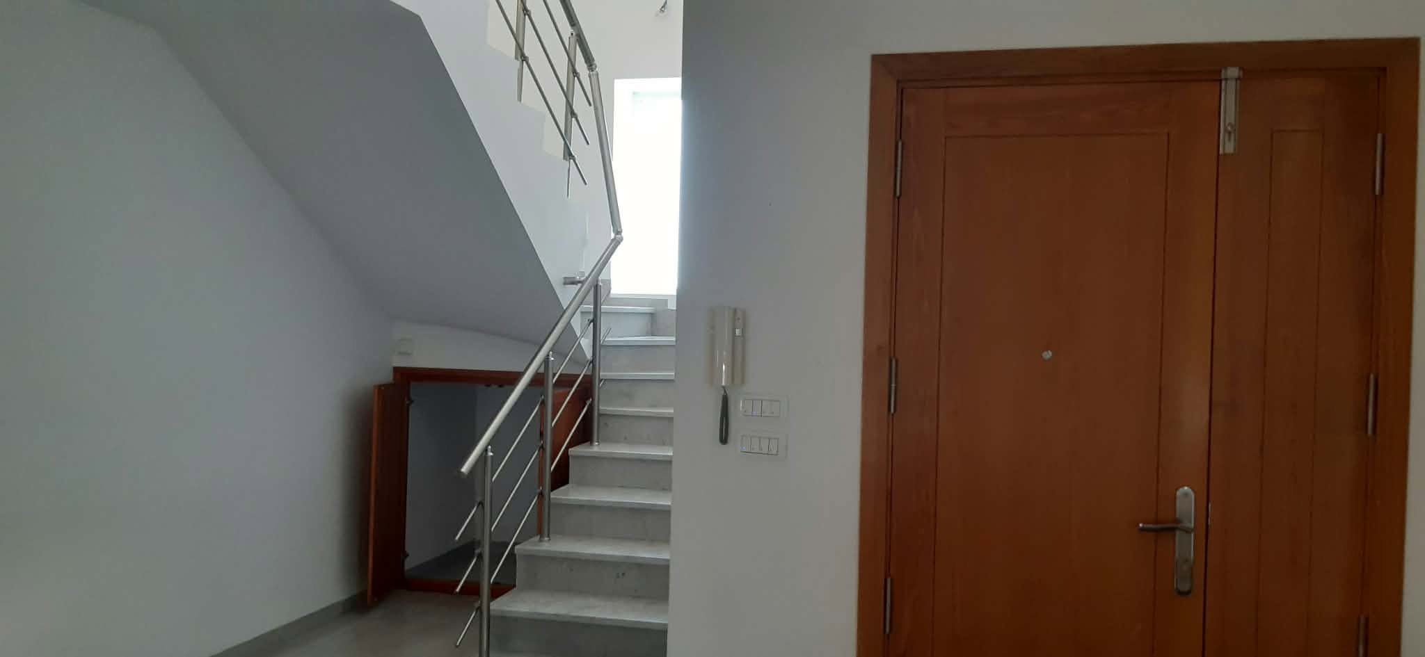 Location&nbsp;Duplex