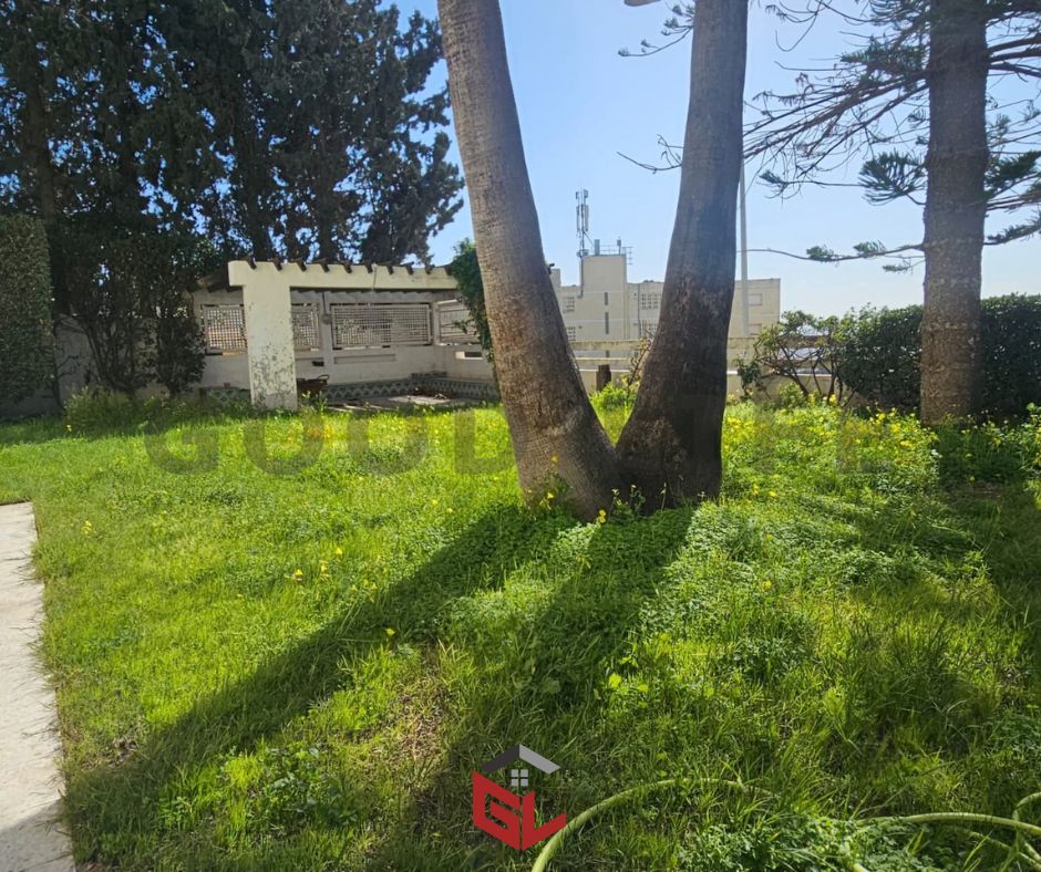 El Menzah&nbsp;El Manar 1&nbsp;Location&nbsp;Maisons&nbsp;Une villa sur 3 niveaux au manar 1