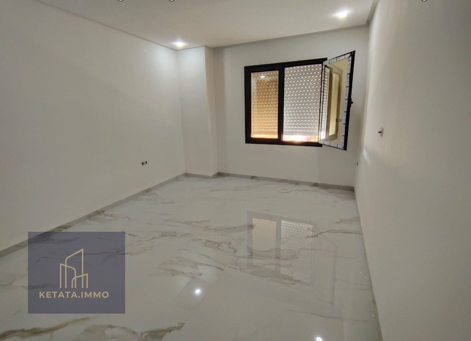 Raoued&nbsp;Cite Ennkhilet&nbsp;Vente&nbsp;Appart. 3 pi�ces&nbsp;Ennkhilette vnt s2 jardin promoteur