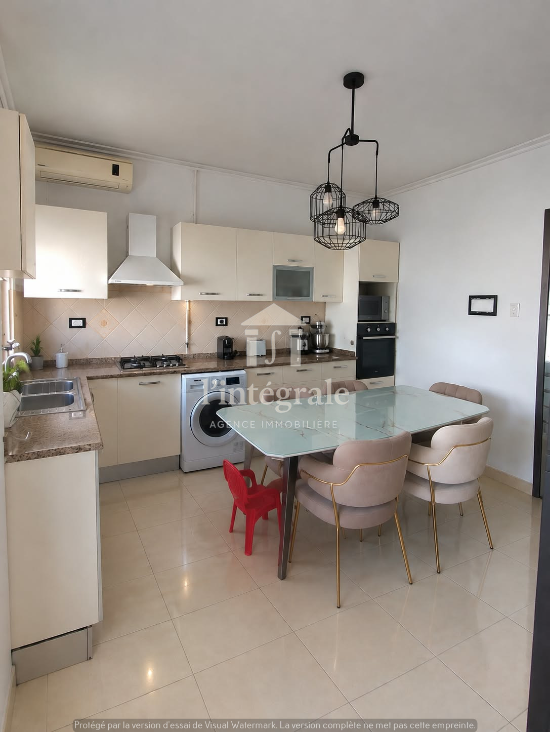 Ariana Ville&nbsp;El Menzah 7&nbsp;Location&nbsp;Appart. 4 pi�ces&nbsp;S3 avec cellier et place de parking