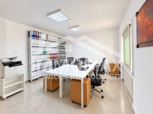 Ariana Ville&nbsp;El Menzah 5&nbsp;Location&nbsp;Maisons&nbsp;   hall  4   usage ref248a