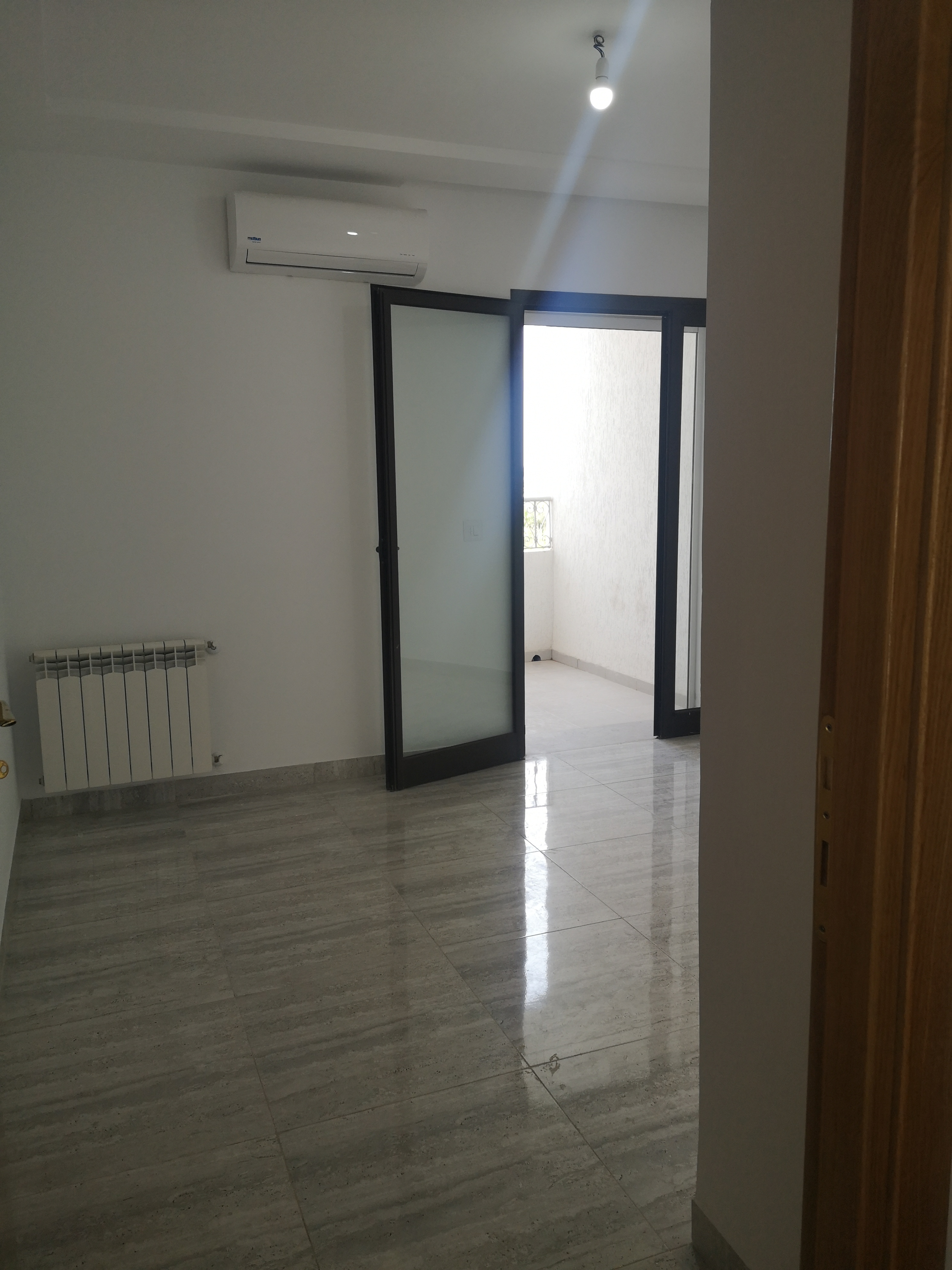 La Goulette&nbsp;La Goulette&nbsp;Location&nbsp;Appart. 2 pi�ces&nbsp;Appartement salle et chambre tr�s haut standing