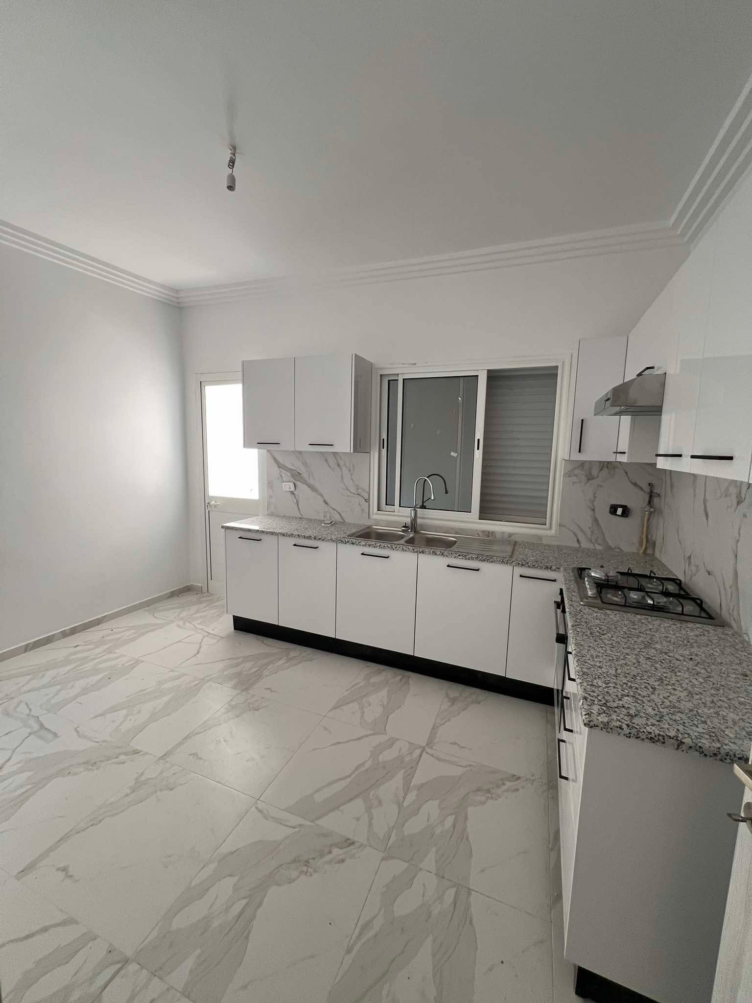 Ezzahra&nbsp;Ezzahra&nbsp;Location&nbsp;Appart. 2 pi�ces&nbsp;Appartement s2 hst a ezzahra