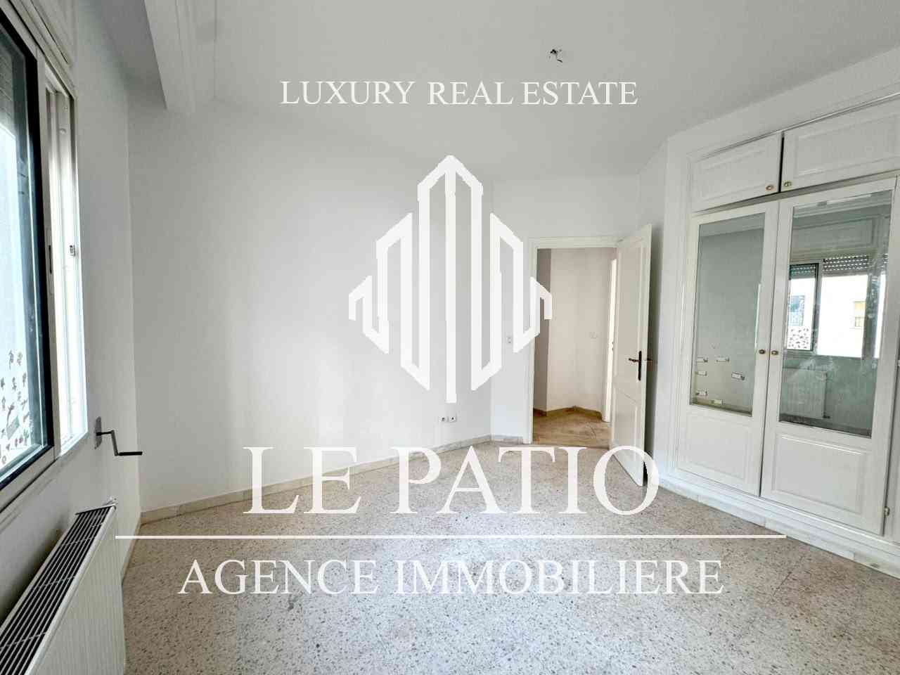 La Marsa&nbsp;El Aouina&nbsp;Location&nbsp;Appart. 3 pi�ces&nbsp;S2 situ� � cit� el wahat les palmeraies