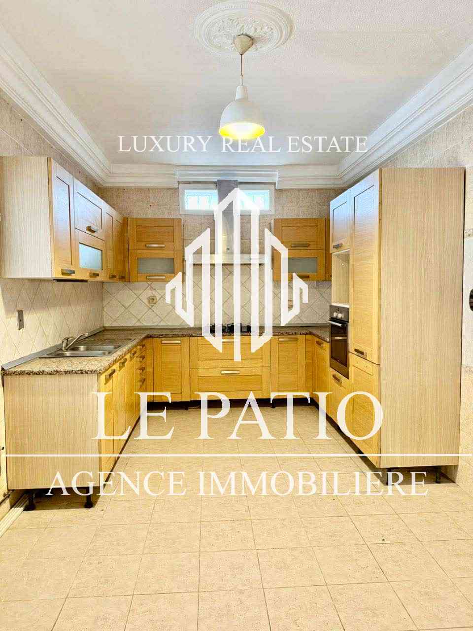 La Marsa&nbsp;Marsa Safsaf&nbsp;Location&nbsp;Maisons&nbsp;Villa s4 avec un grand jardin la marsa ville