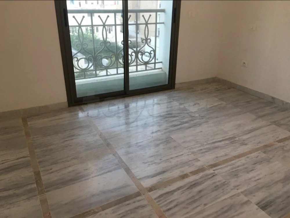 El Menzah&nbsp;Tunis Belvedere&nbsp;Location&nbsp;Appart. 1 pi�ce&nbsp;Beau bureau lafayette