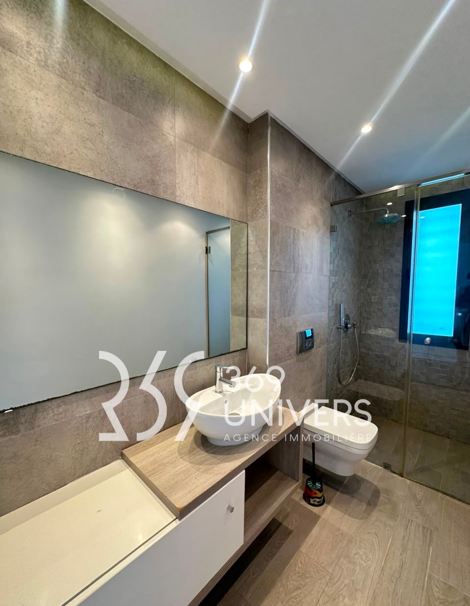 La Marsa&nbsp;Gammart&nbsp;Location&nbsp;Maisons&nbsp;Triplex avec jardin � gammarth ref rd053