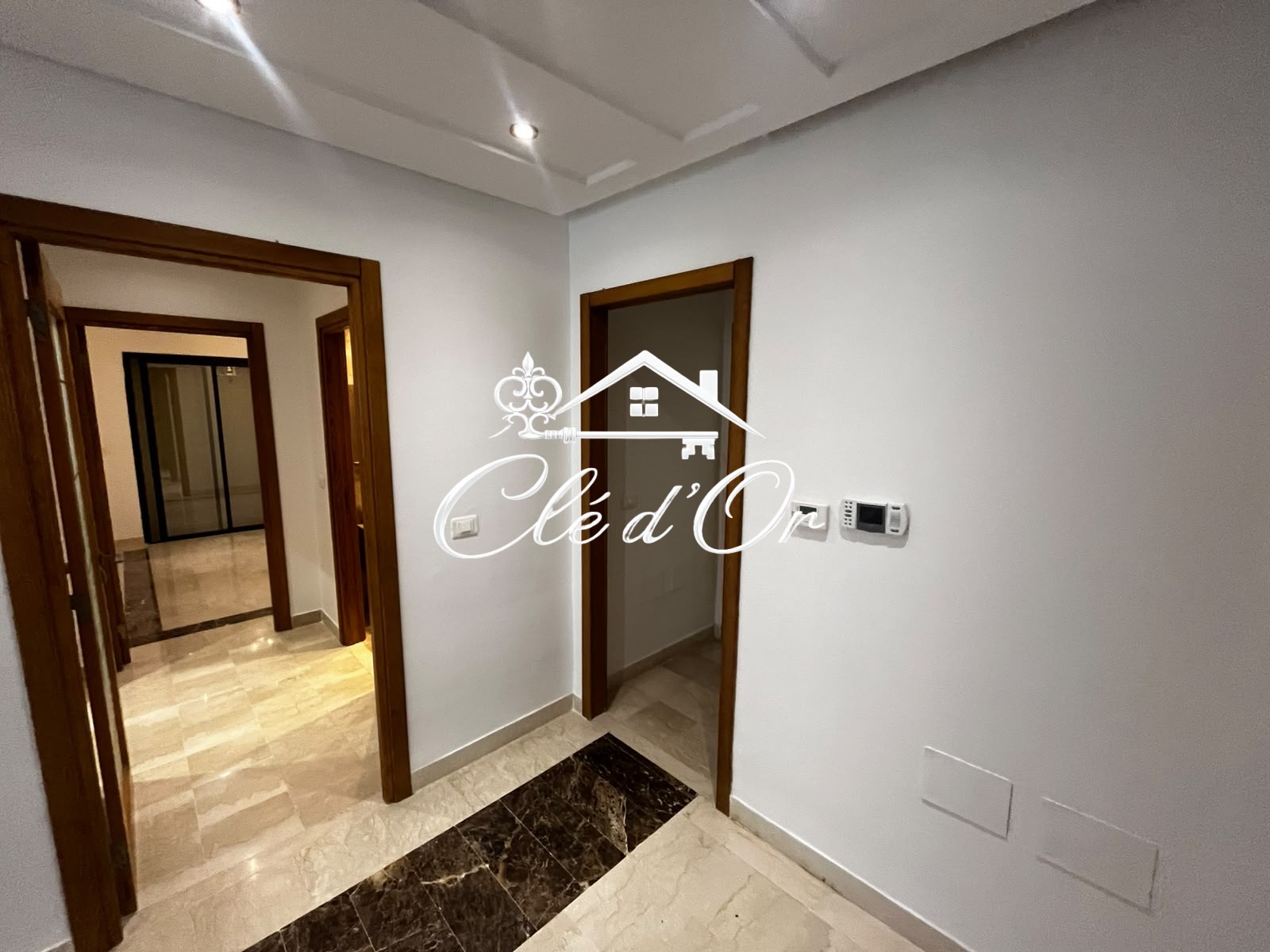 Ain Zaghouan&nbsp;Jardins de Carthage&nbsp;Location&nbsp;Appart. 1 pi�ce&nbsp;S2 vide aux jardin de carthage