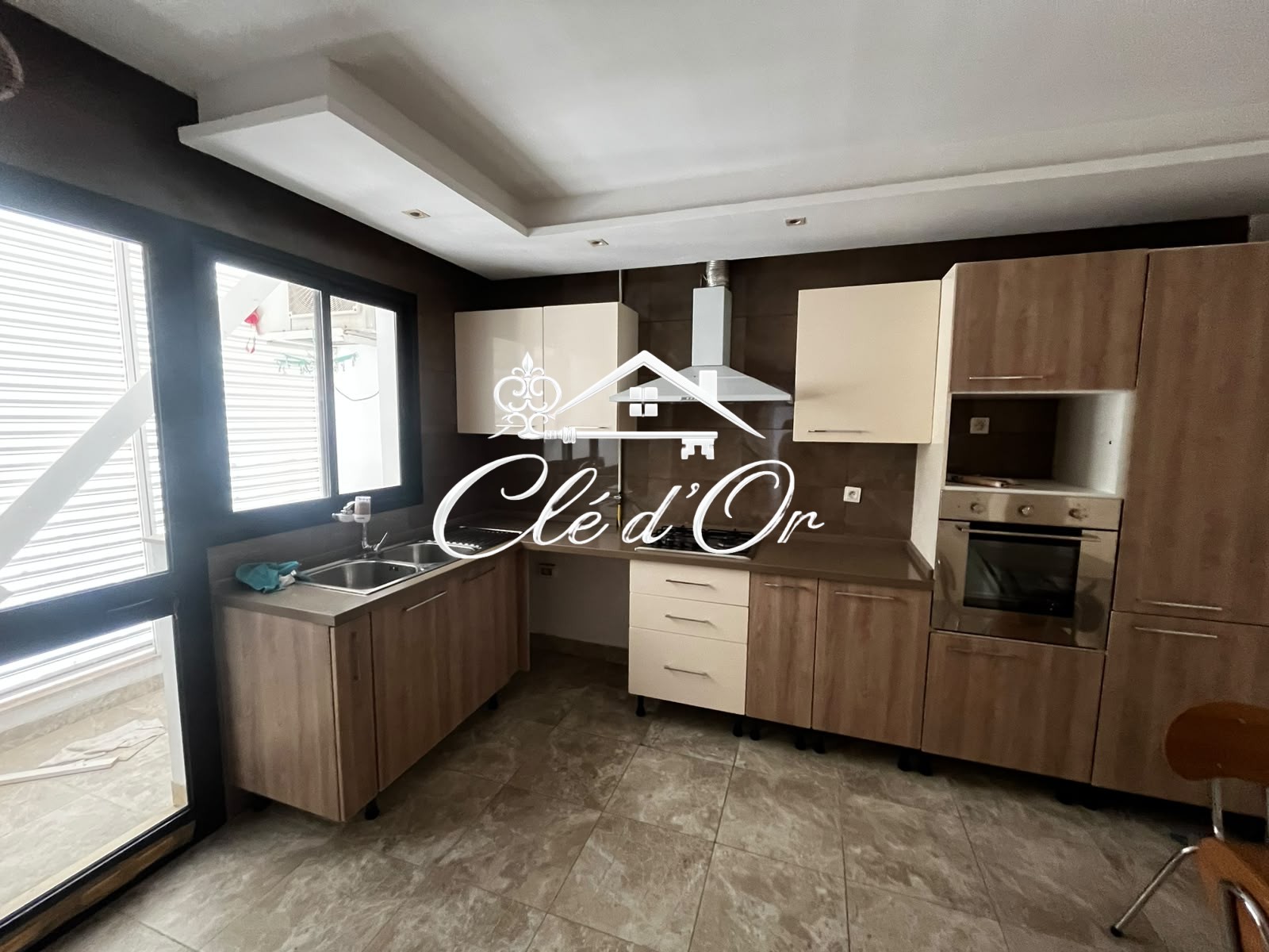 Ain Zaghouan&nbsp;Jardins de Carthage&nbsp;Location&nbsp;Appart. 1 pi�ce&nbsp;S2 vide aux jardin de carthage
